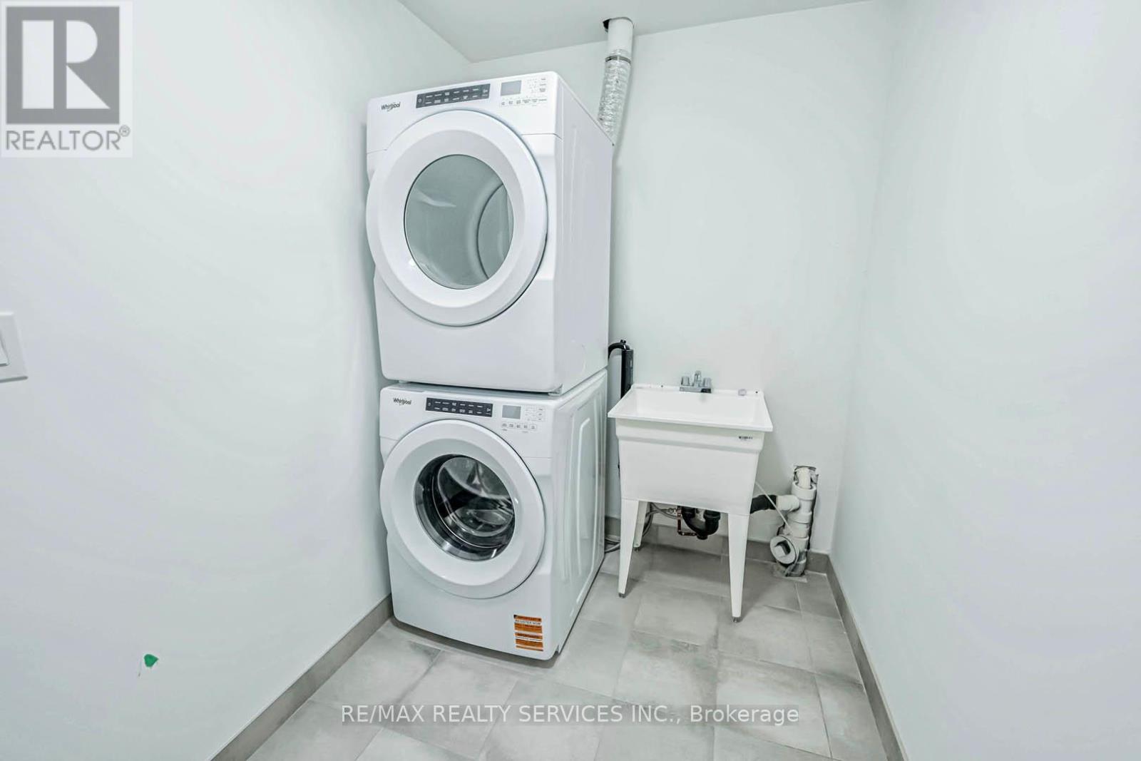 35 Alton Crescent, Vaughan, Ontario  L6S 3E7 - Photo 38 - N12973122