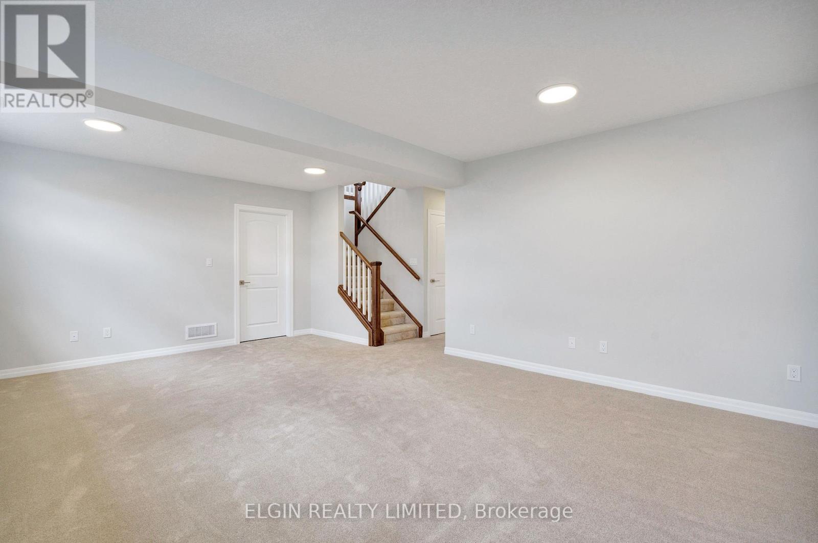 42202 Mcbain Line, Central Elgin, Ontario  N5P 0E4 - Photo 32 - X12965000