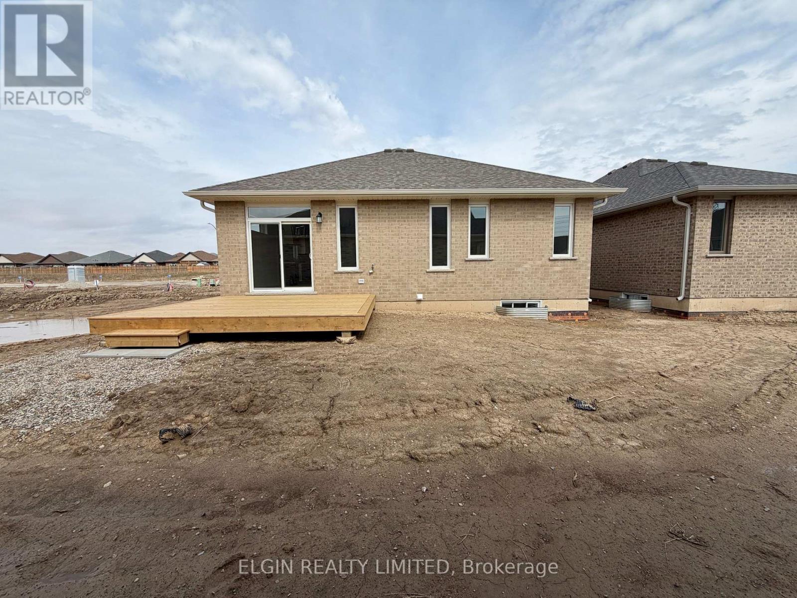 42202 Mcbain Line, Central Elgin, Ontario  N5P 0E4 - Photo 41 - X12965000