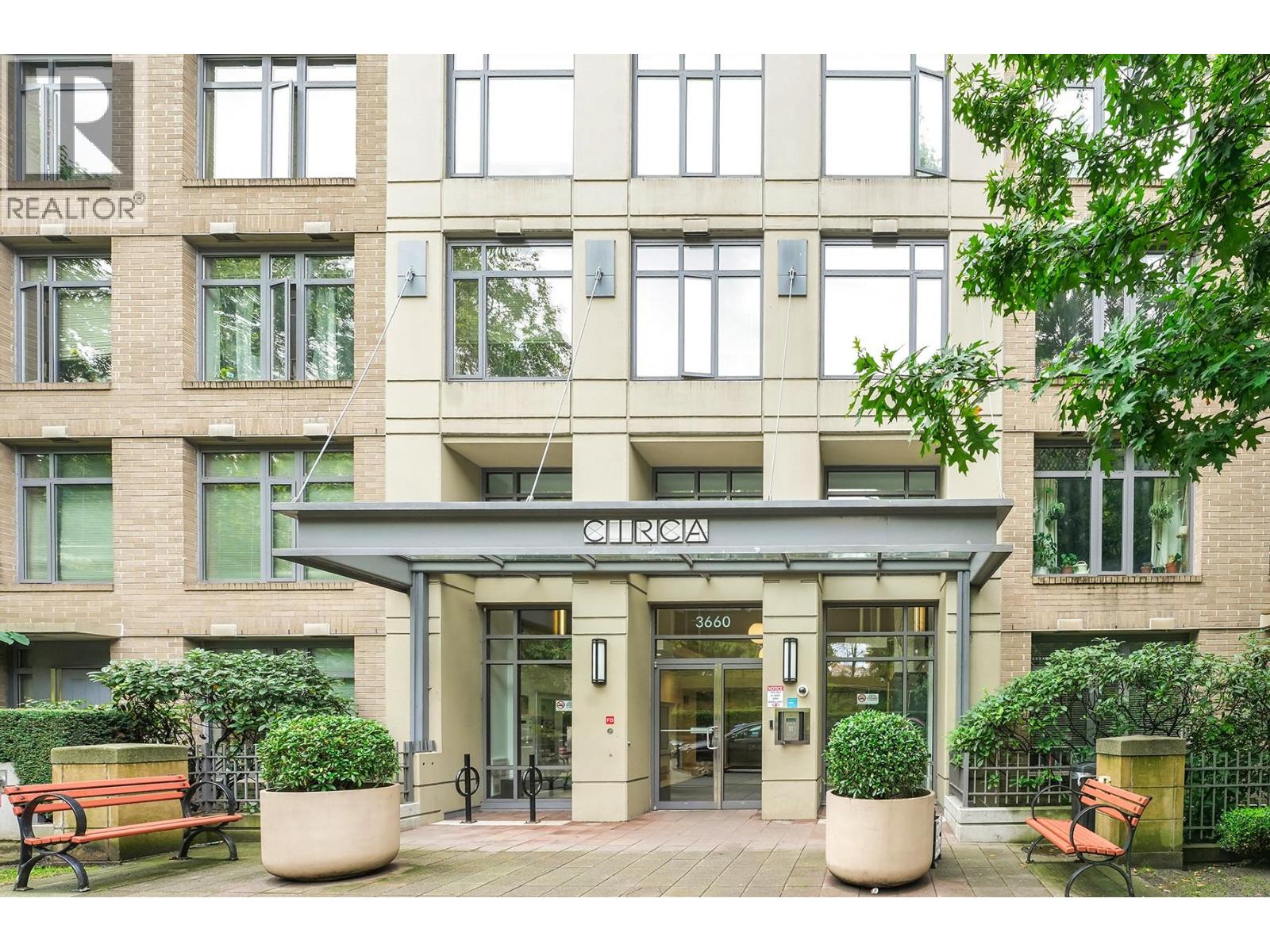 1808 3660 VANNESS AVENUE, Vancouver, British Columbia