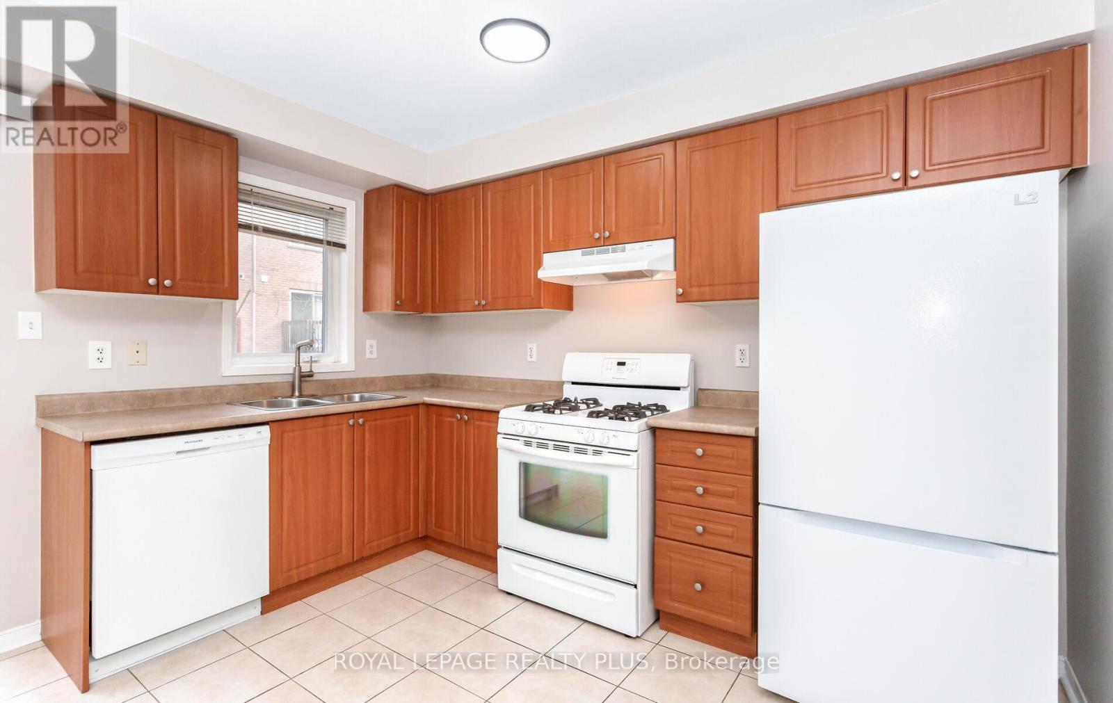 7127 Chatham Court, Mississauga, Ontario  L5N 8R1 - Photo 13 - W12933424