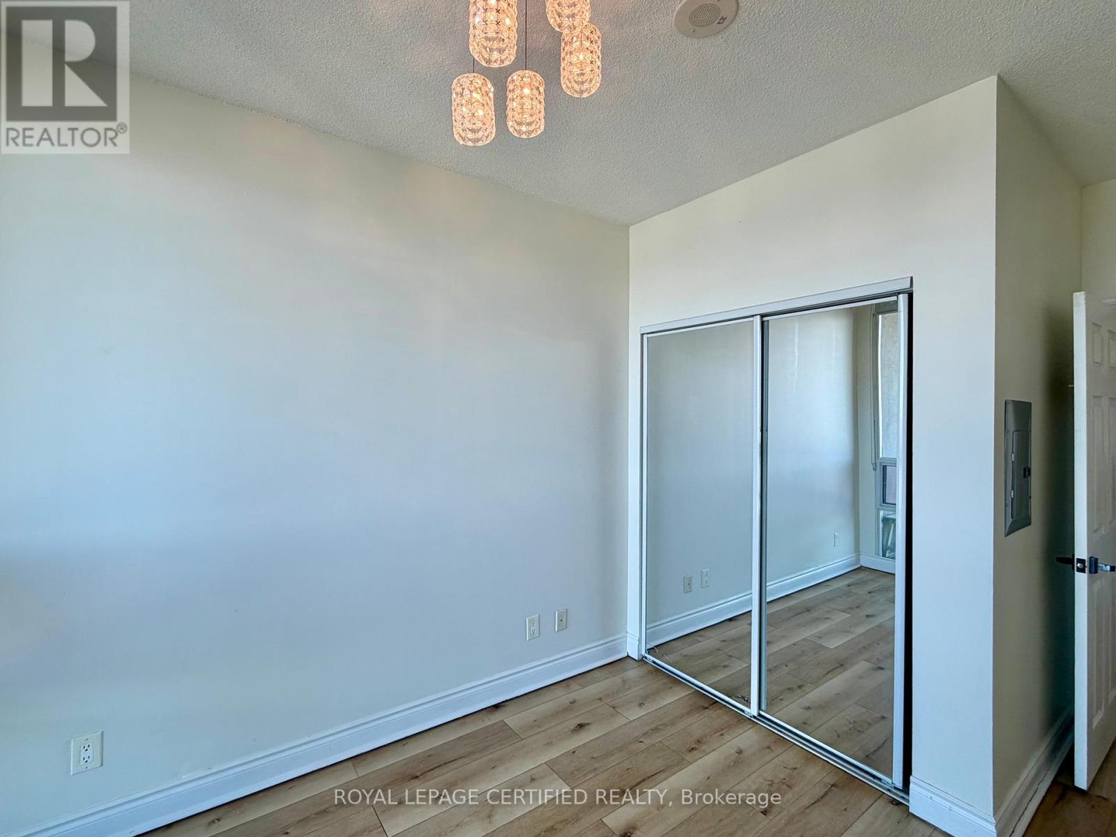 2810 - 3504 Hurontario Street, Mississauga, Ontario  L5B 0B9 - Photo 19 - W12984268