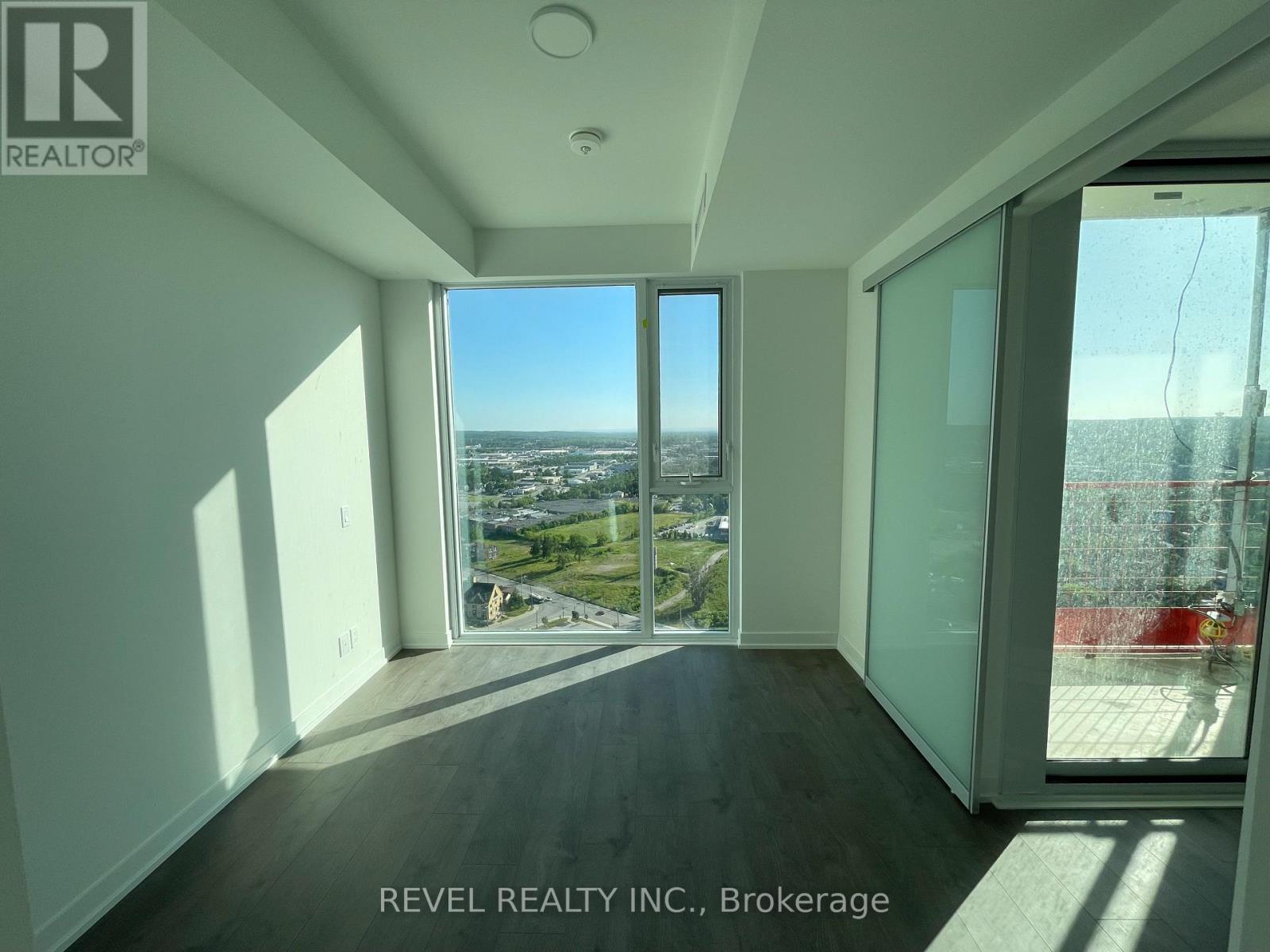 2910 - 39 Mary Street, Barrie, Ontario  L4N 1S9 - Photo 14 - S12984578