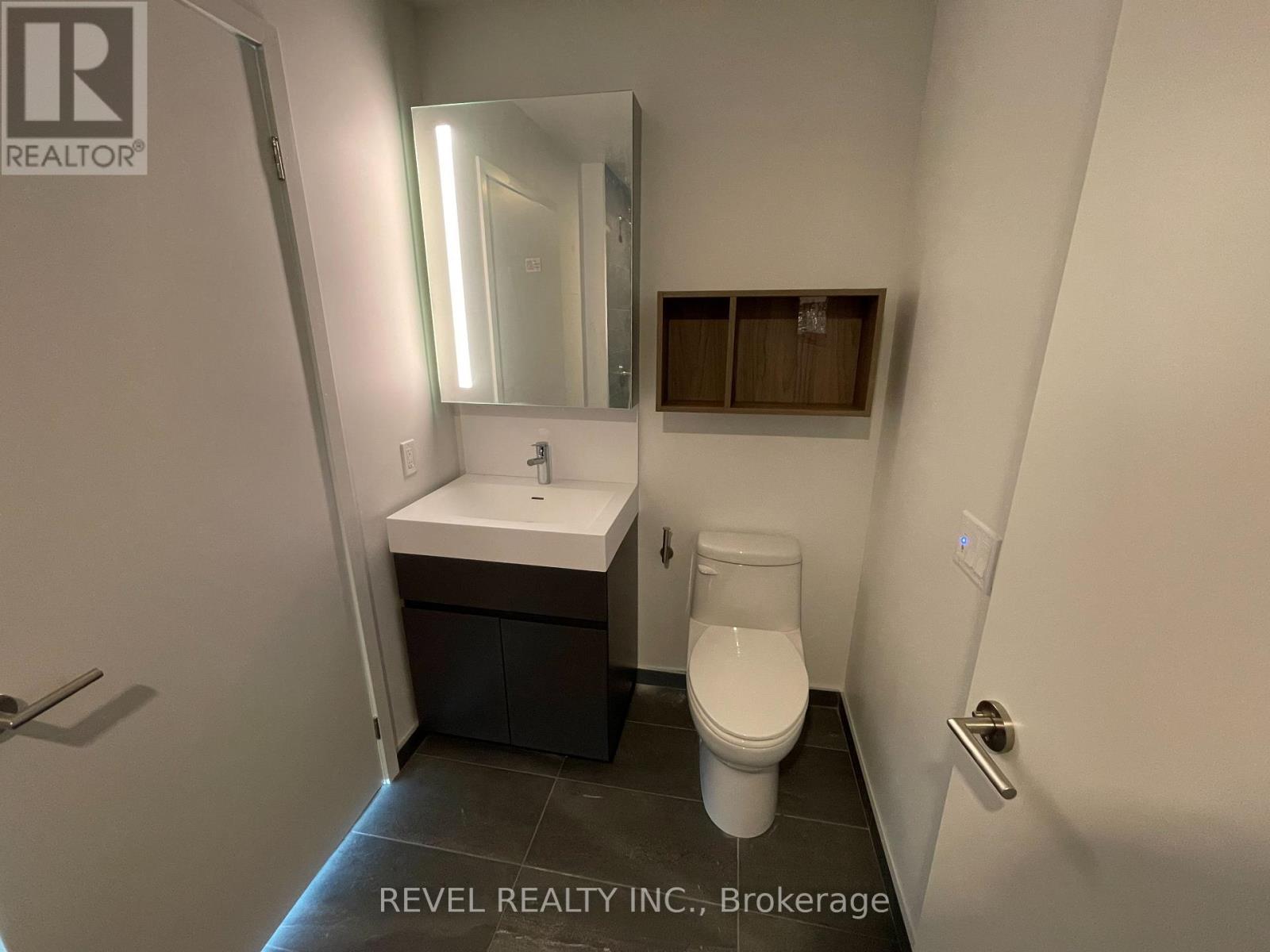 2910 - 39 Mary Street, Barrie, Ontario  L4N 1S9 - Photo 17 - S12984578