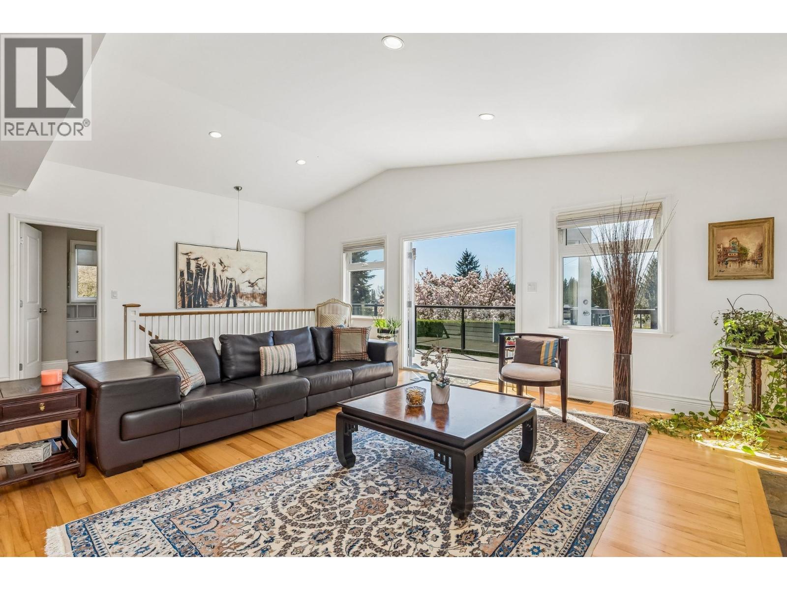 954 Tudor Avenue, North Vancouver, British Columbia  V7R 1X7 - Photo 8 - R3109875