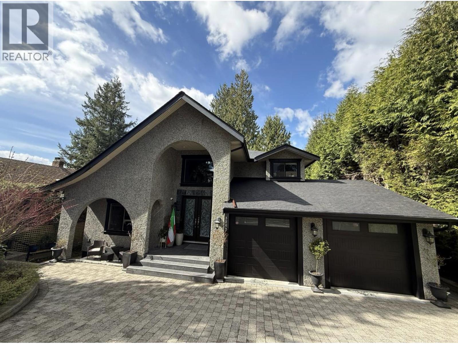 3263 NORWOOD AVENUE, North Vancouver, British Columbia