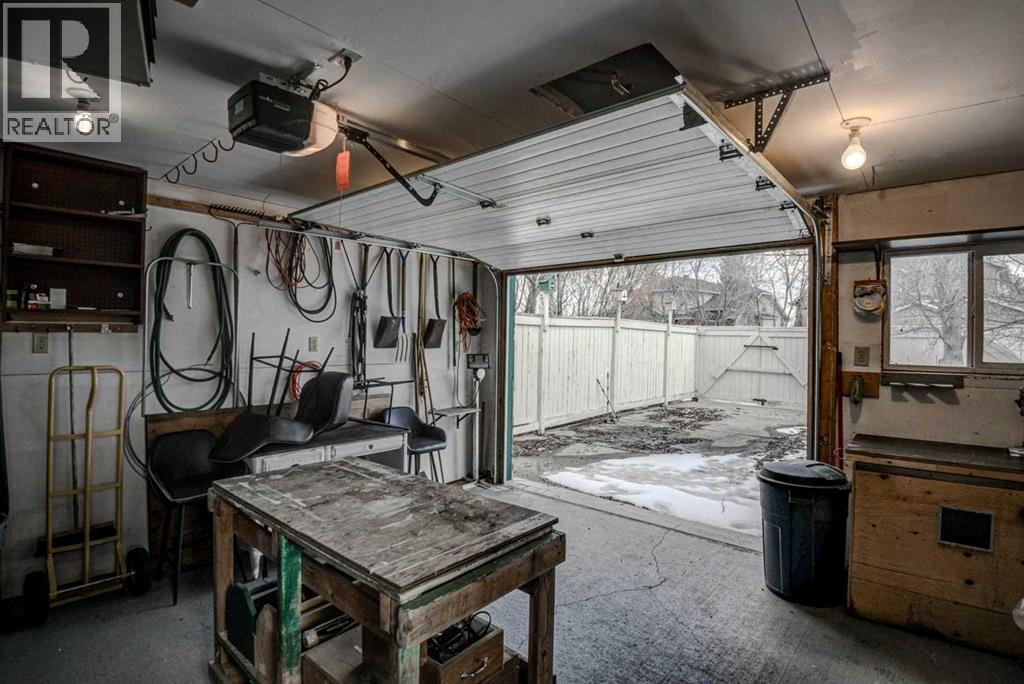 606 Diamond Court SE, Calgary, Alberta  T2J 7C8 - Photo 39 - A2298032