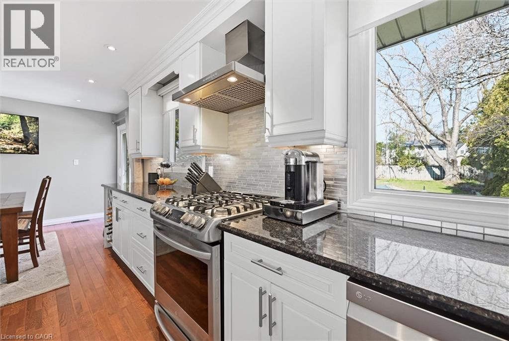 3299 Spruce Avenue, Burlington, Ontario  L7N 1J5 - Photo 13 - 40819711