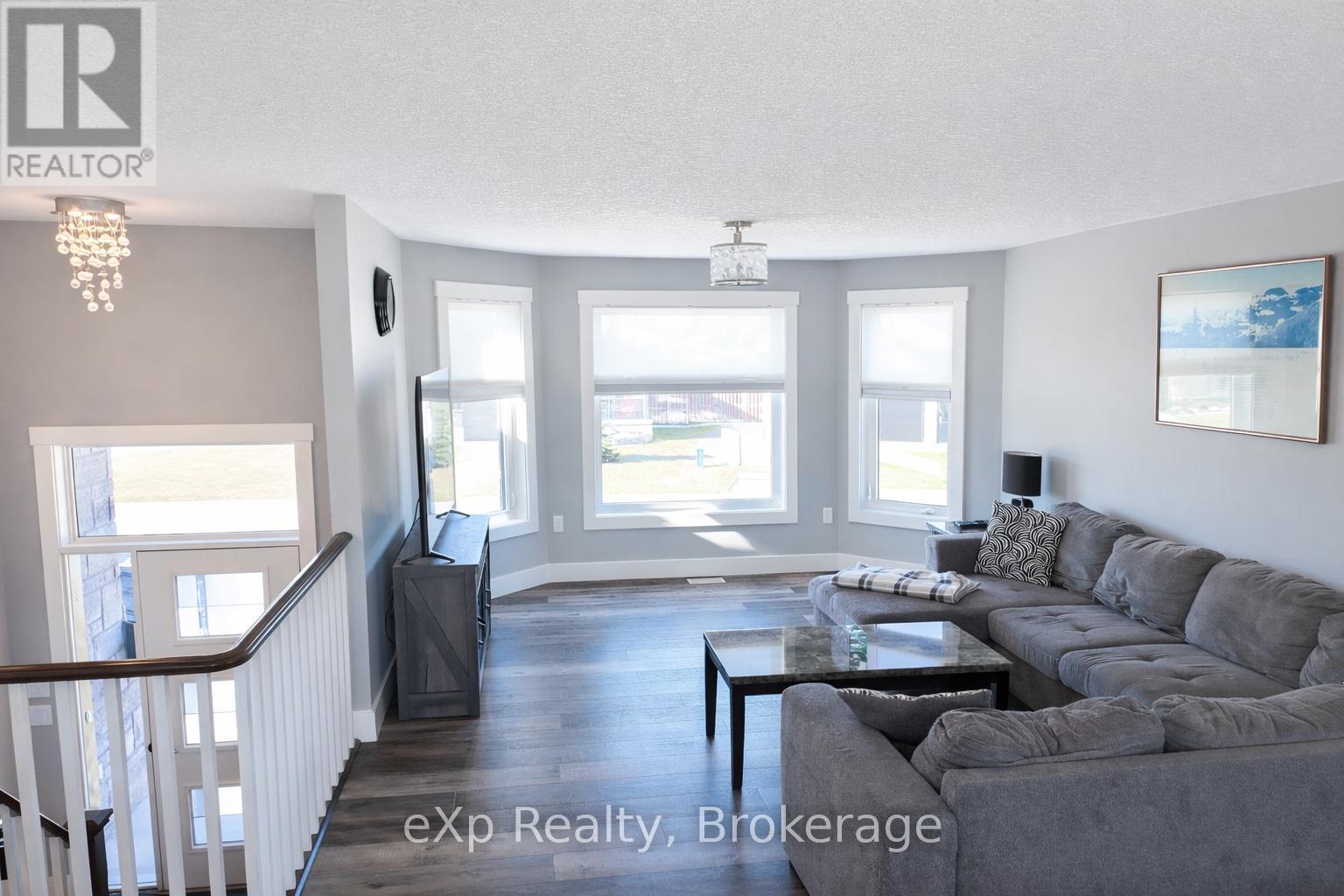 417 Buckby Lane, Saugeen Shores, Ontario  N0H 2C1 - Photo 9 - X12984806