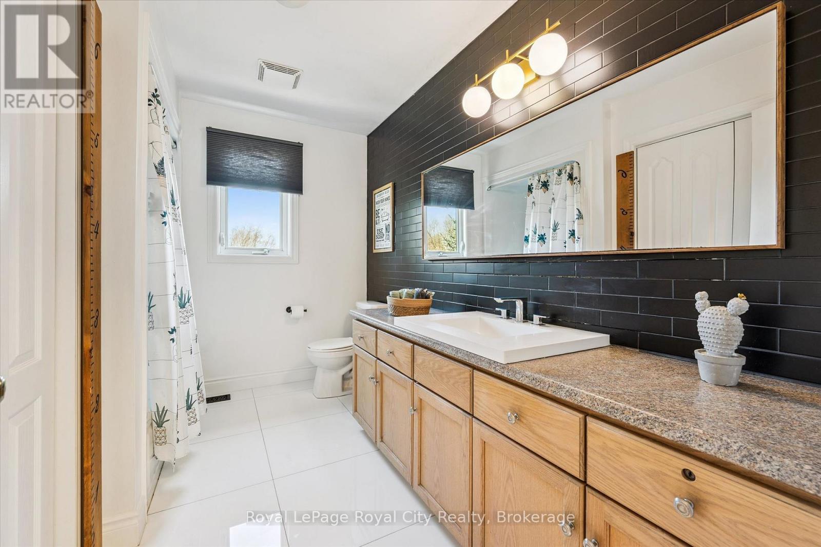 20 Darby Road, Guelph, Ontario  N1K 1R4 - Photo 25 - X12984856