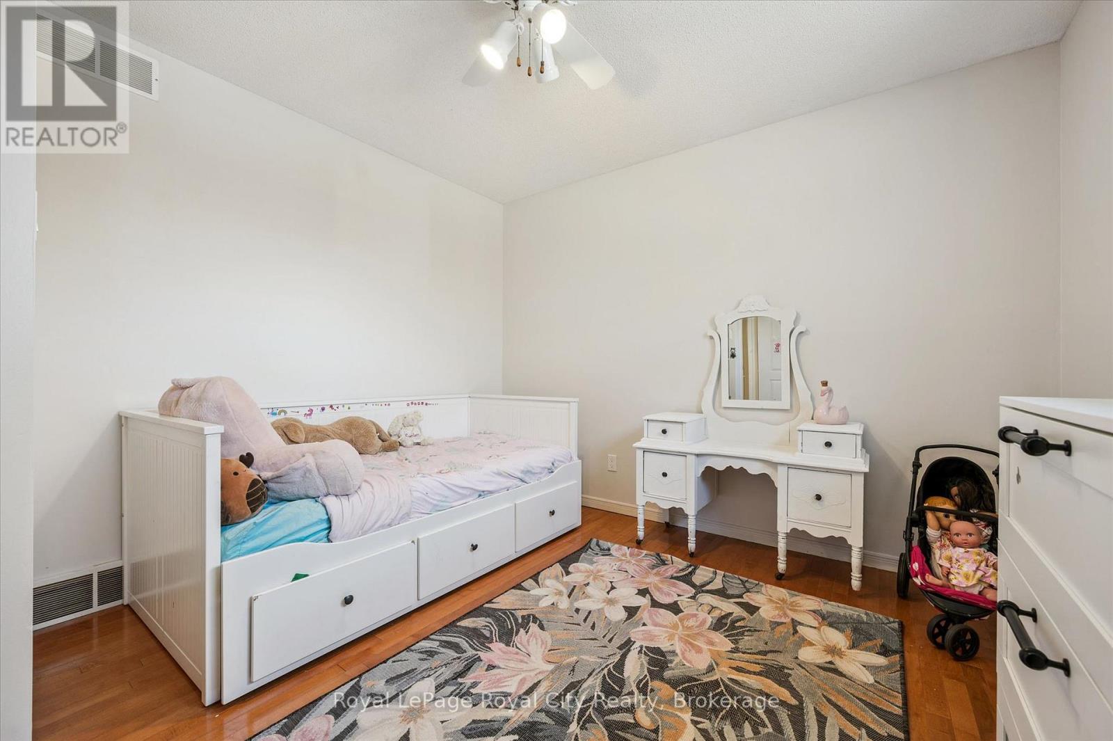 20 Darby Road, Guelph, Ontario  N1K 1R4 - Photo 31 - X12984856