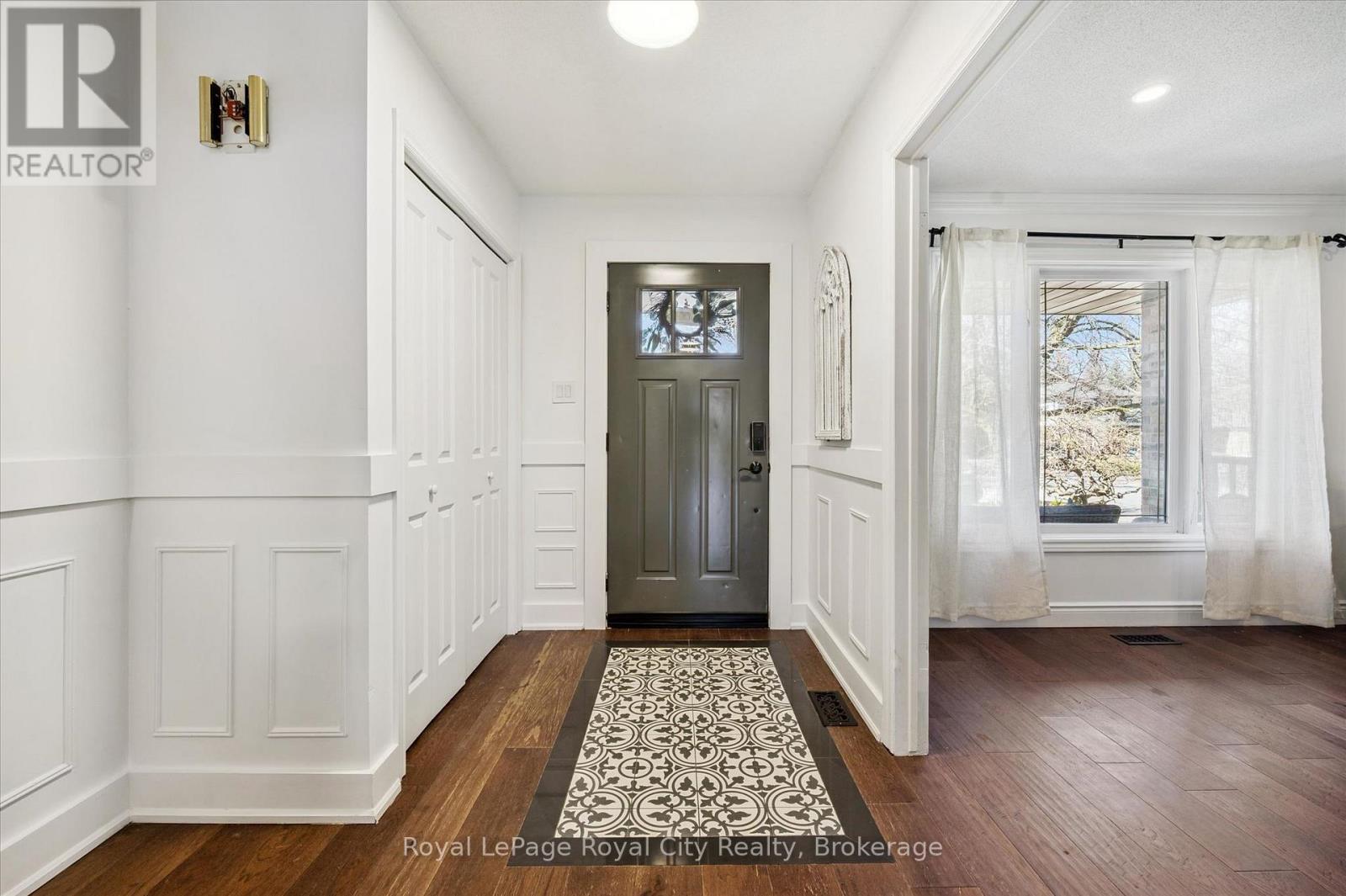 20 Darby Road, Guelph, Ontario  N1K 1R4 - Photo 6 - X12984856