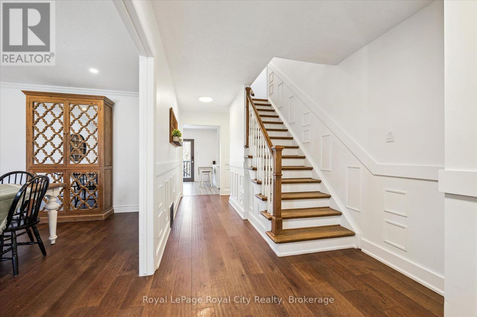 20 Darby Road, Guelph, Ontario  N1K 1R4 - Photo 7 - X12984856