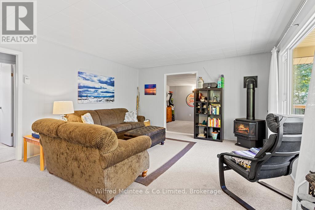 55 Thompson Avenue, Native Leased Lands, Ontario  N0H 2G0 - Photo 12 - X12984866