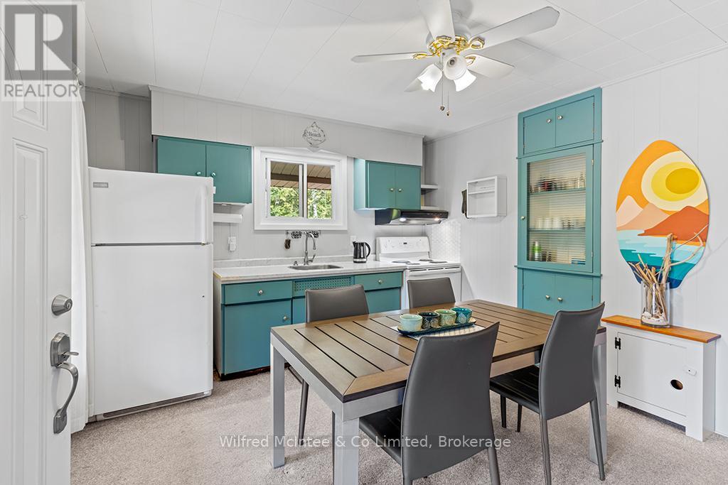 55 Thompson Avenue, Native Leased Lands, Ontario  N0H 2G0 - Photo 15 - X12984866