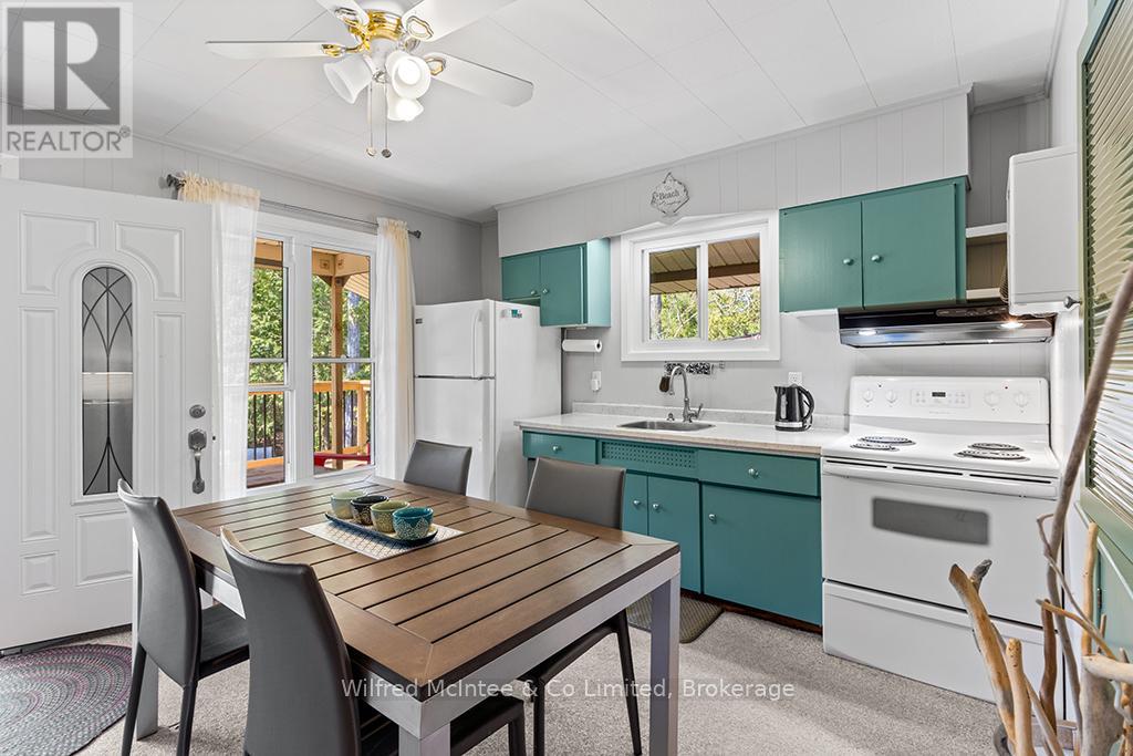 55 Thompson Avenue, Native Leased Lands, Ontario  N0H 2G0 - Photo 16 - X12984866