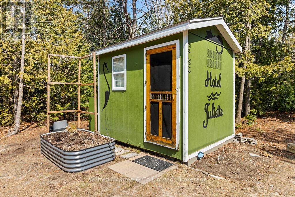 55 Thompson Avenue, Native Leased Lands, Ontario  N0H 2G0 - Photo 30 - X12984866