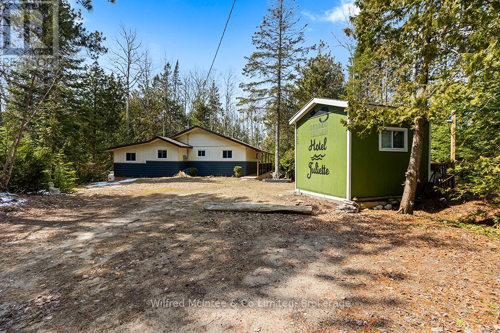 55 Thompson Avenue, Native Leased Lands, Ontario  N0H 2G0 - Photo 5 - X12984866