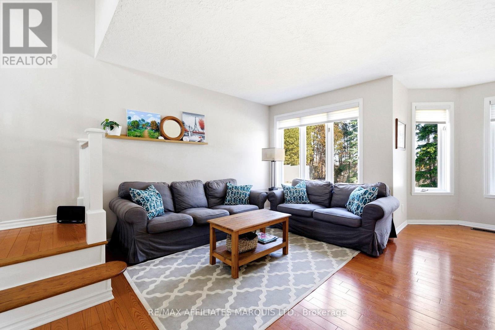 884 Kenyon Crescent, Cornwall, Ontario  K6H 6Z1 - Photo 6 - X12984828