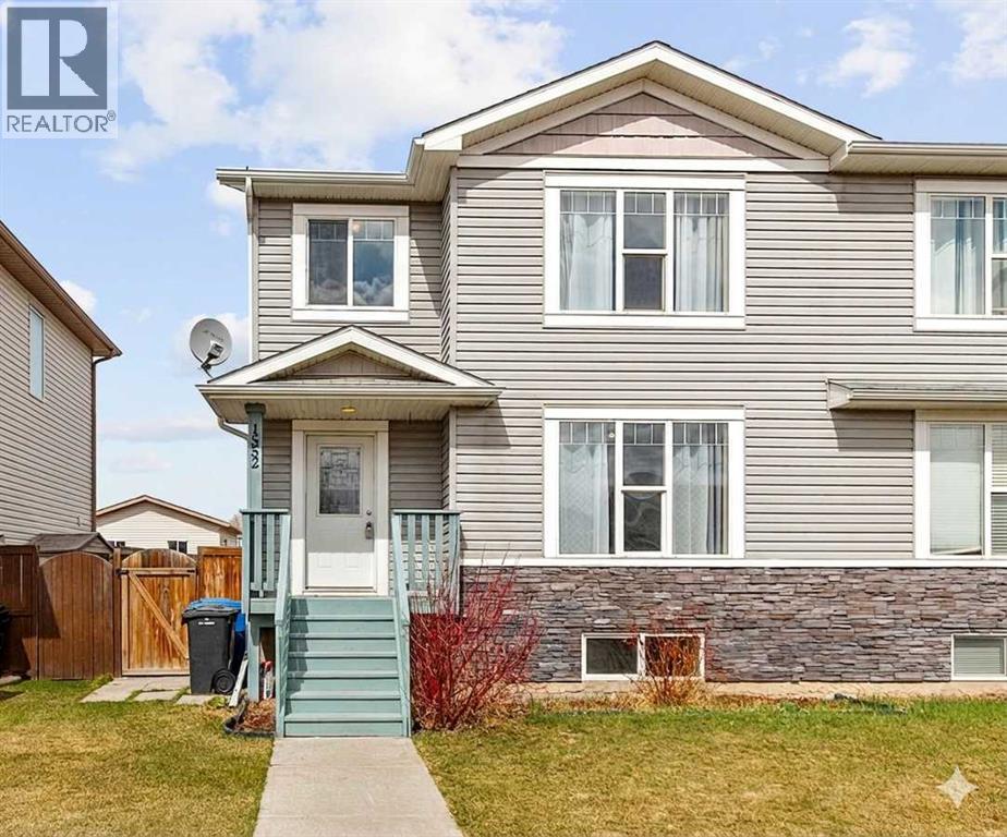 1552 Mcalpine Street, Carstairs, Alberta