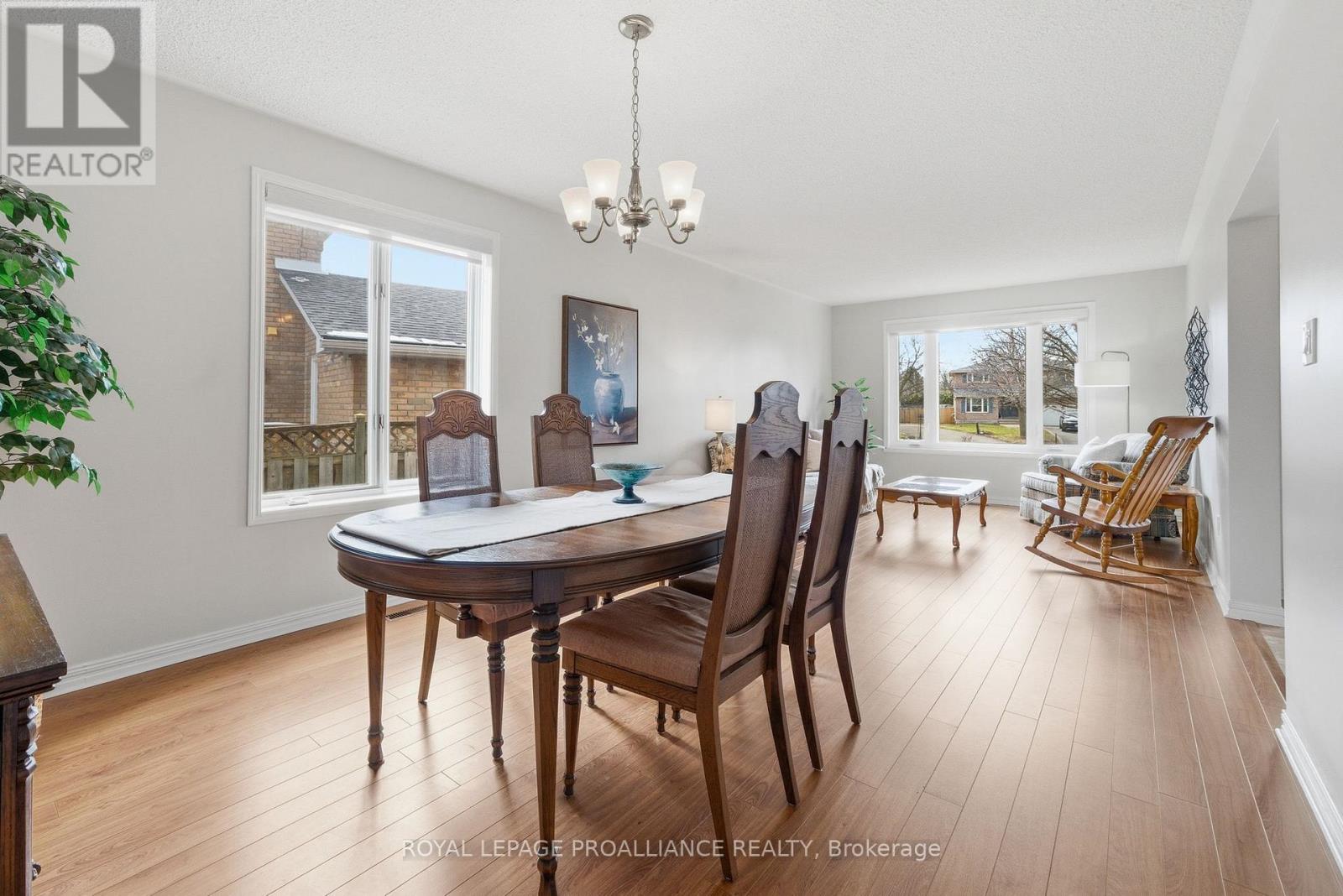 6 Thompson Court, Belleville, Ontario  K8P 5C3 - Photo 11 - X12984886