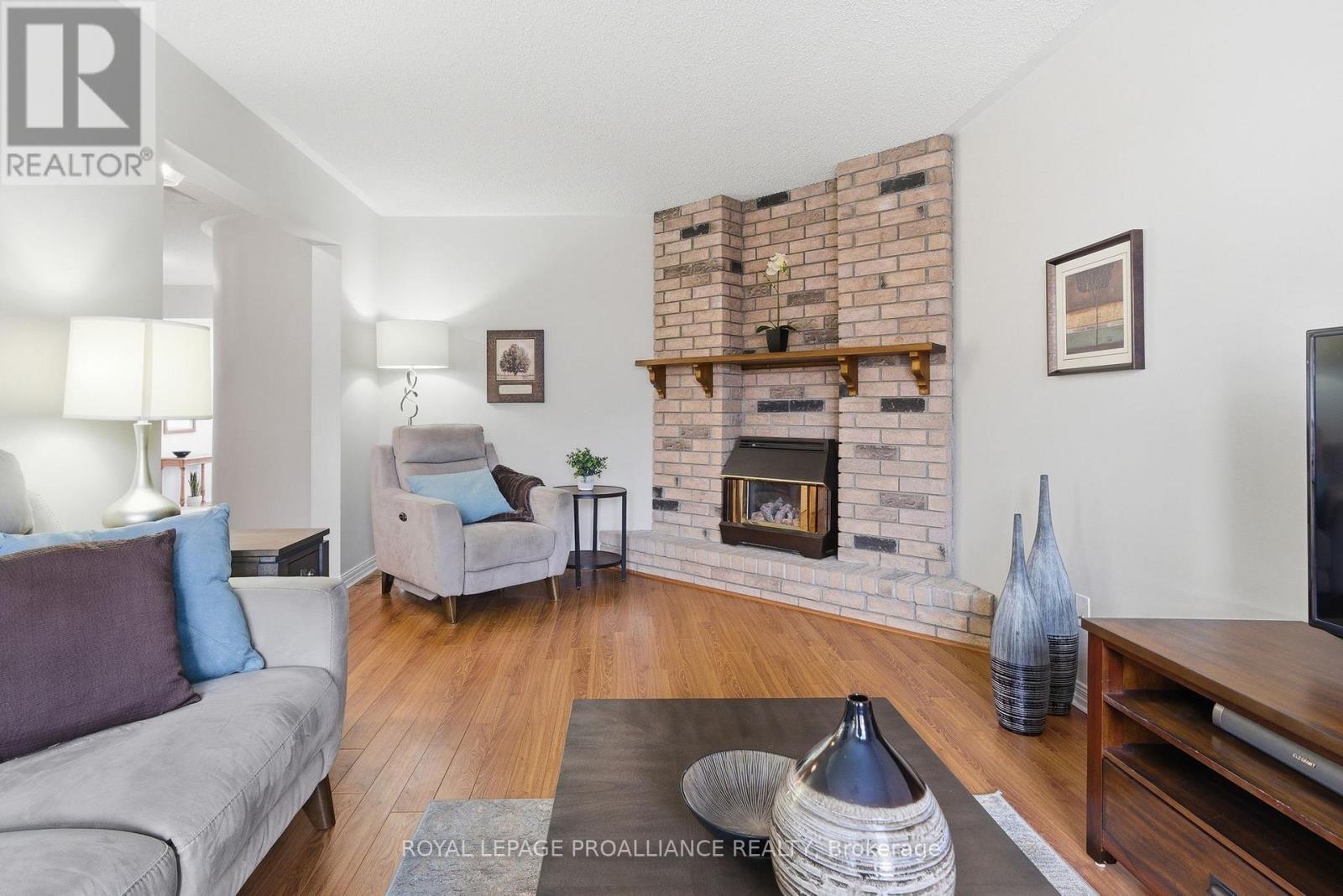 6 Thompson Court, Belleville, Ontario  K8P 5C3 - Photo 15 - X12984886