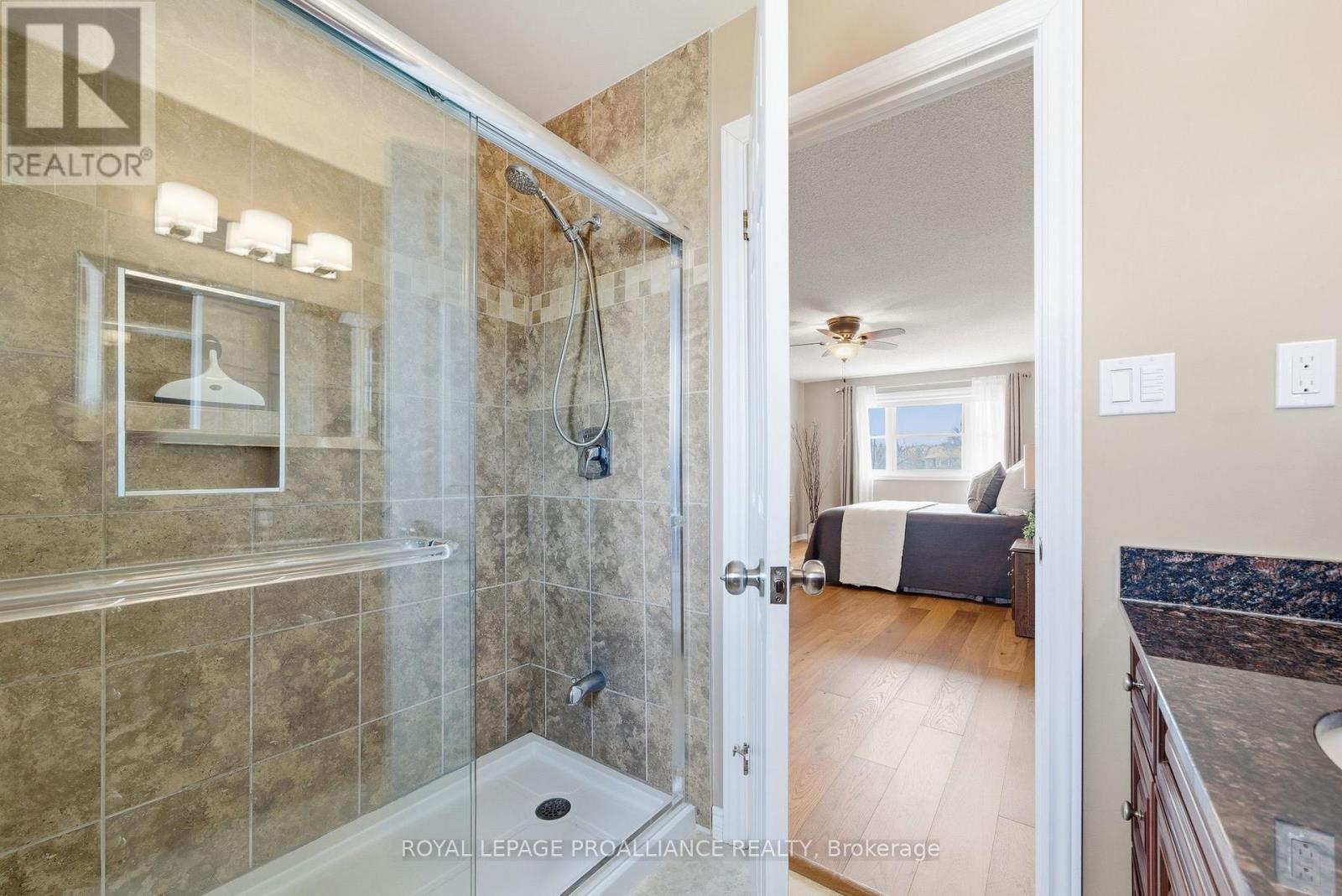 6 Thompson Court, Belleville, Ontario  K8P 5C3 - Photo 31 - X12984886