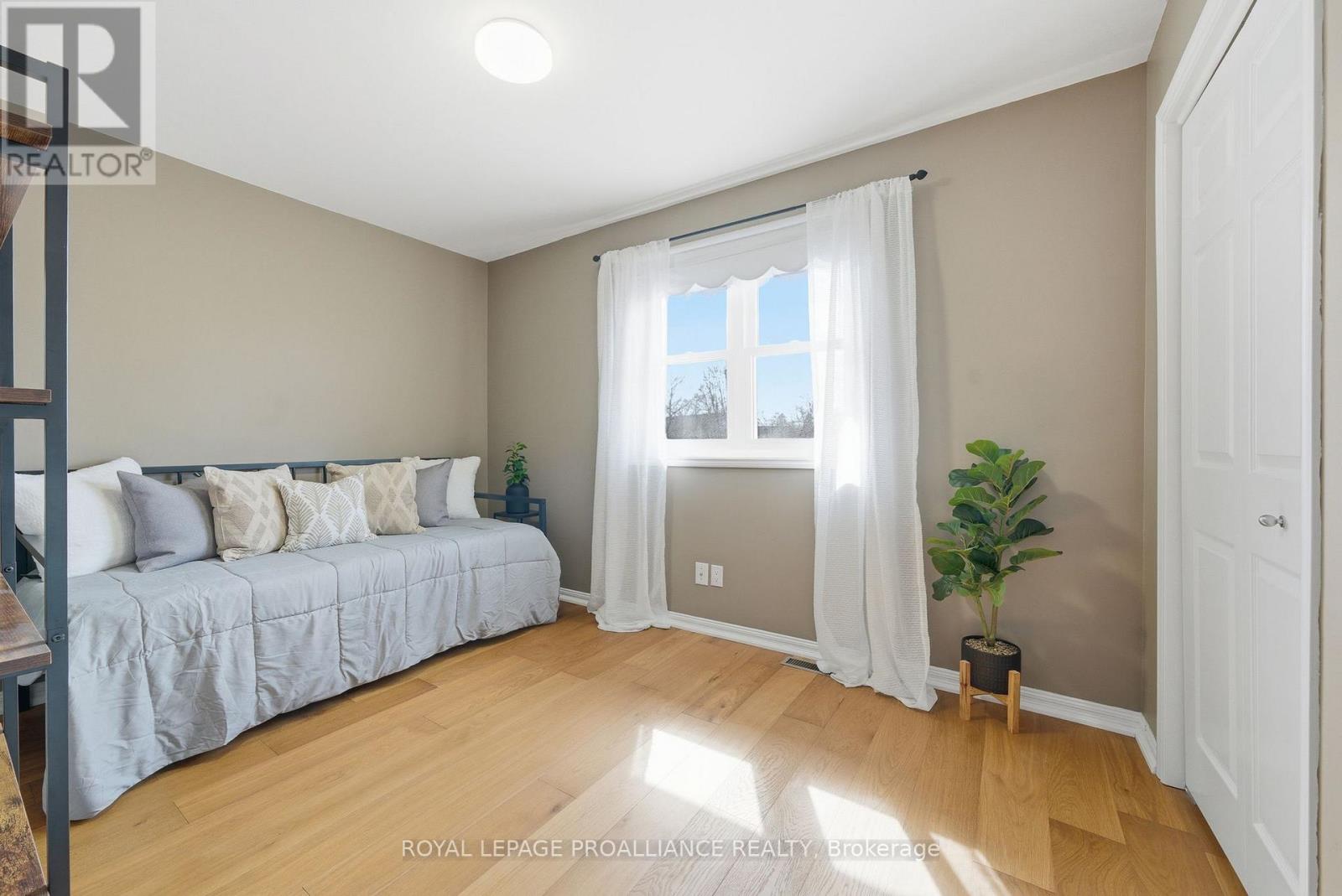 6 Thompson Court, Belleville, Ontario  K8P 5C3 - Photo 36 - X12984886