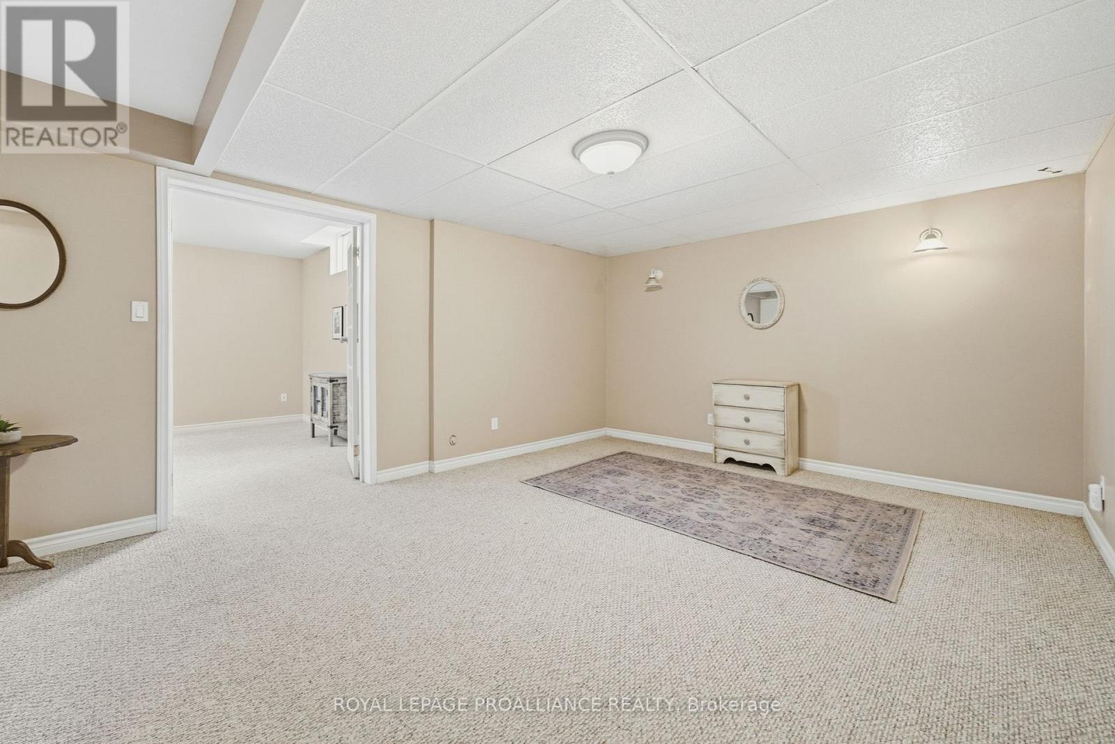 6 Thompson Court, Belleville, Ontario  K8P 5C3 - Photo 40 - X12984886