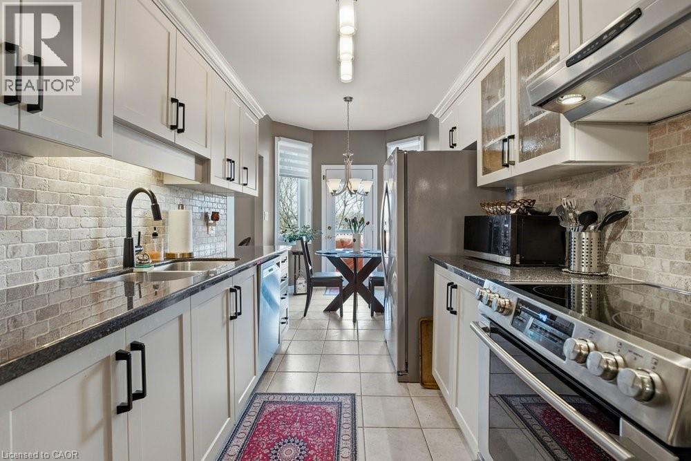 92 Northernbreeze Street, Mount Hope, Ontario  L0R 1W0 - Photo 10 - 40819500