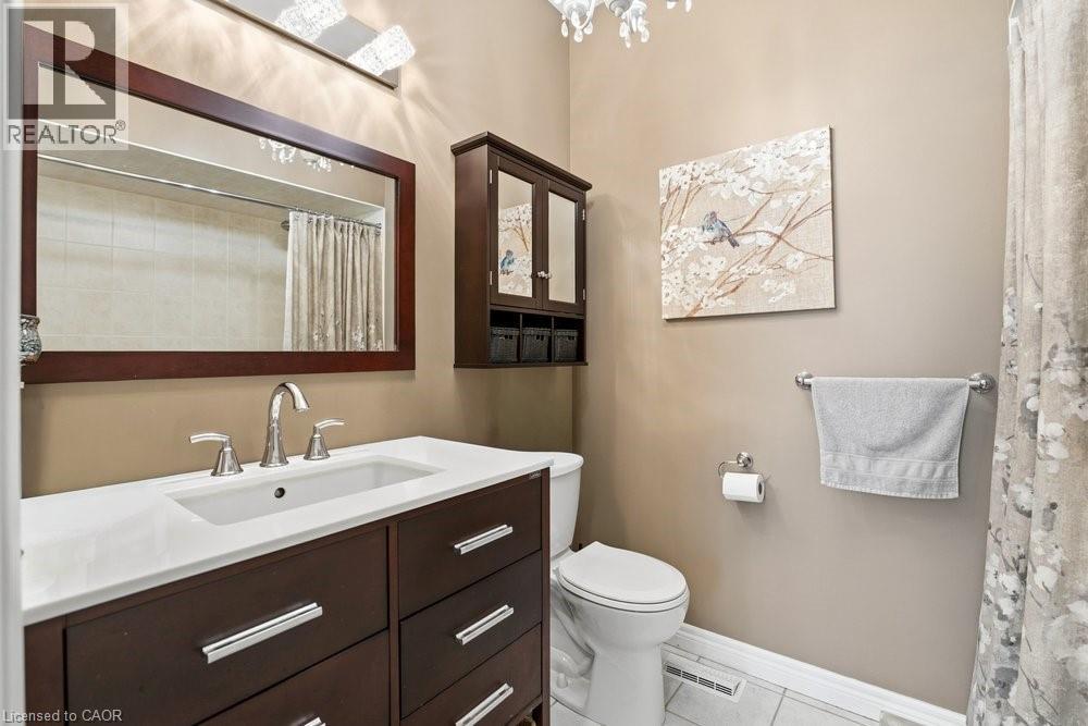 92 Northernbreeze Street, Mount Hope, Ontario  L0R 1W0 - Photo 15 - 40819500