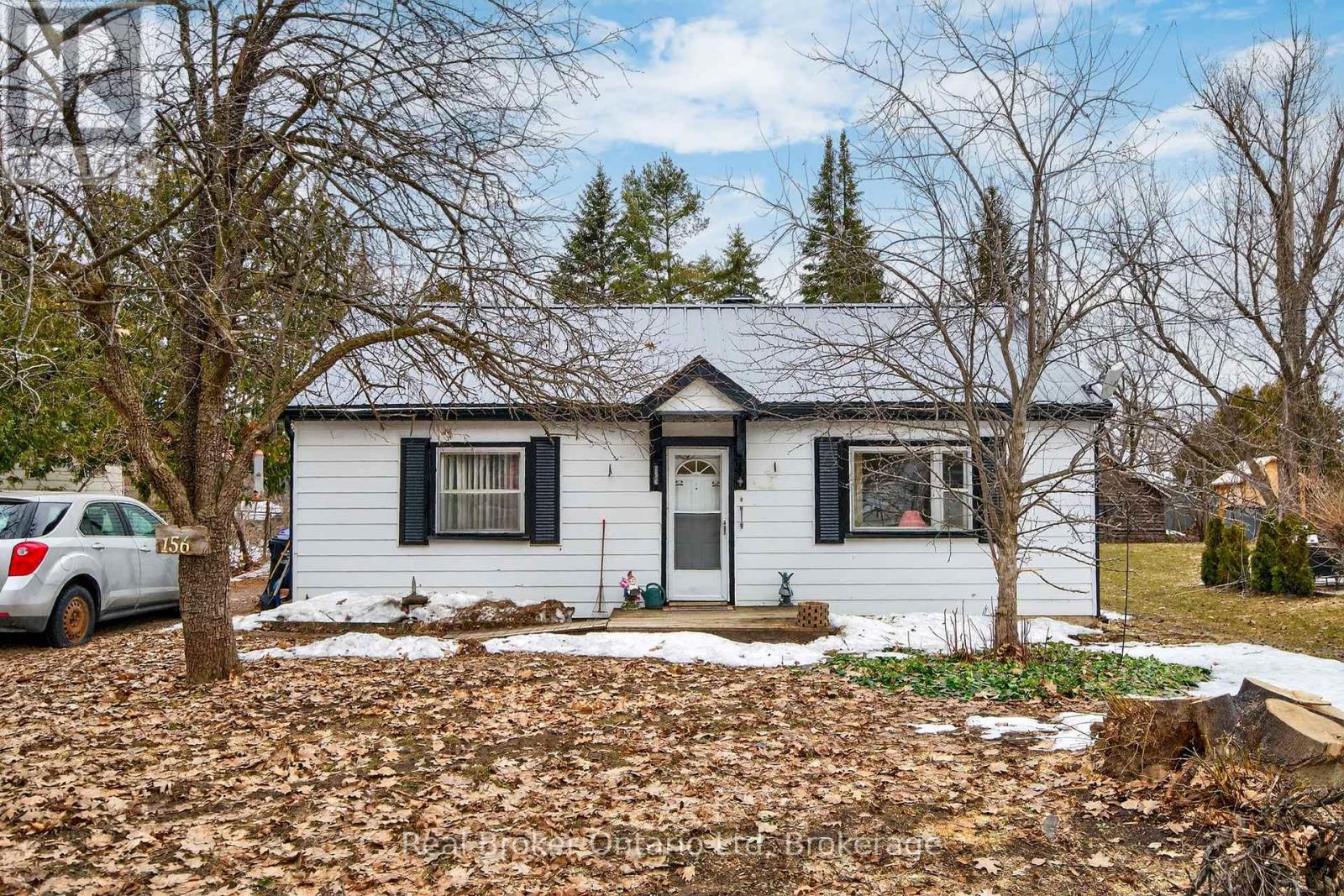 156 Silver Birch Crescent, Tay, Ontario  L0K 1R0 - Photo 2 - S12973718