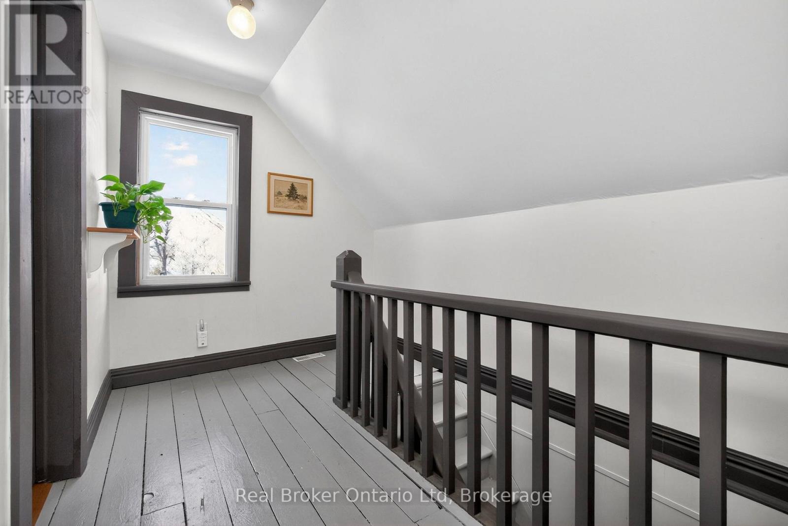 135 Poyntz Street, Penetanguishene, Ontario  L9M 1P5 - Photo 12 - S12978410