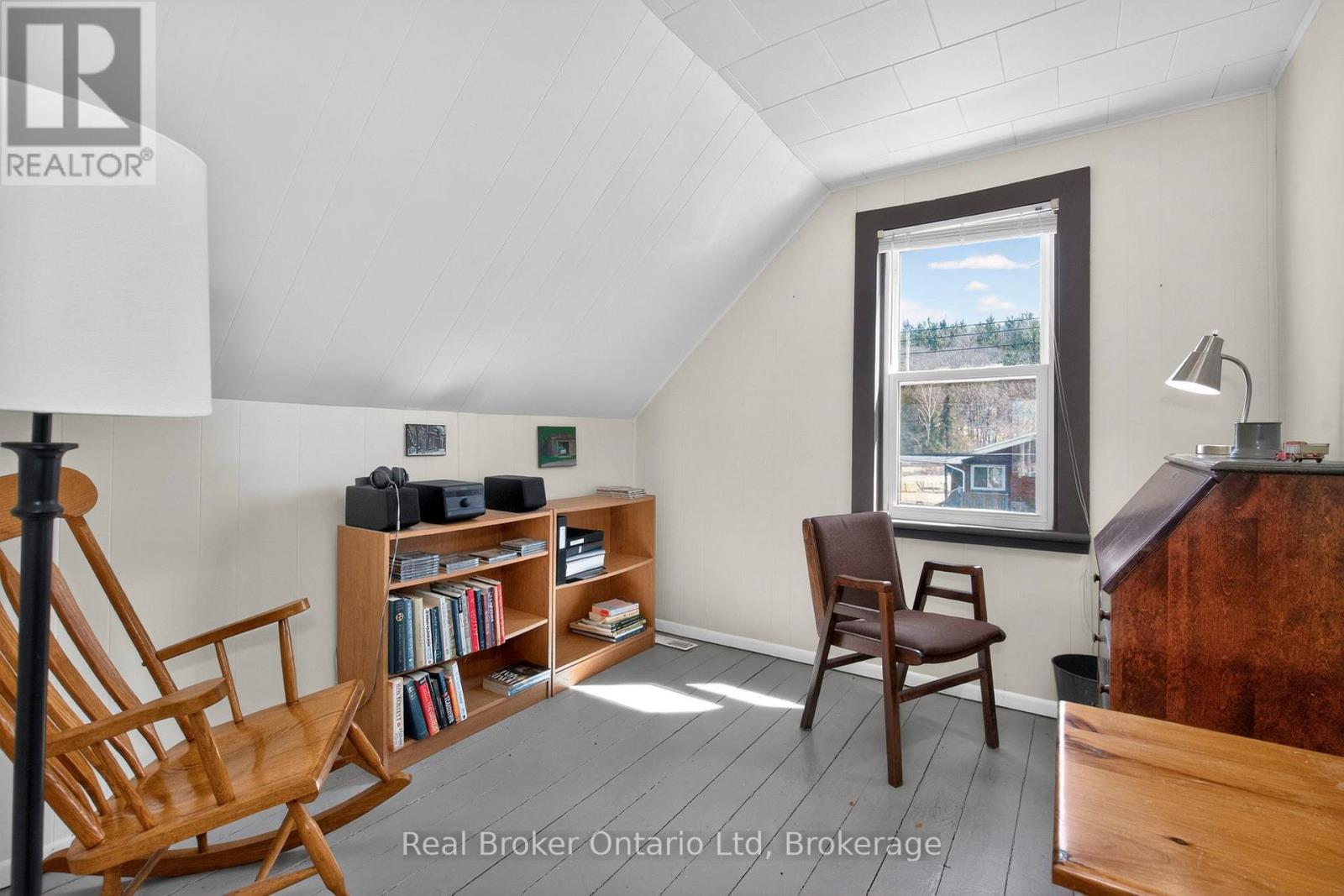 135 Poyntz Street, Penetanguishene, Ontario  L9M 1P5 - Photo 15 - S12978410