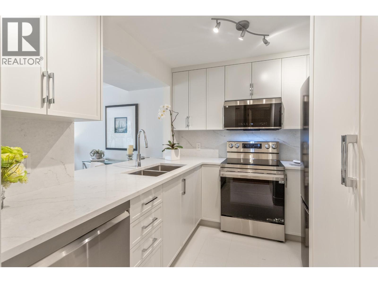 302 3590 W 26th Avenue, Vancouver, British Columbia  V6S 1N9 - Photo 9 - R3109707