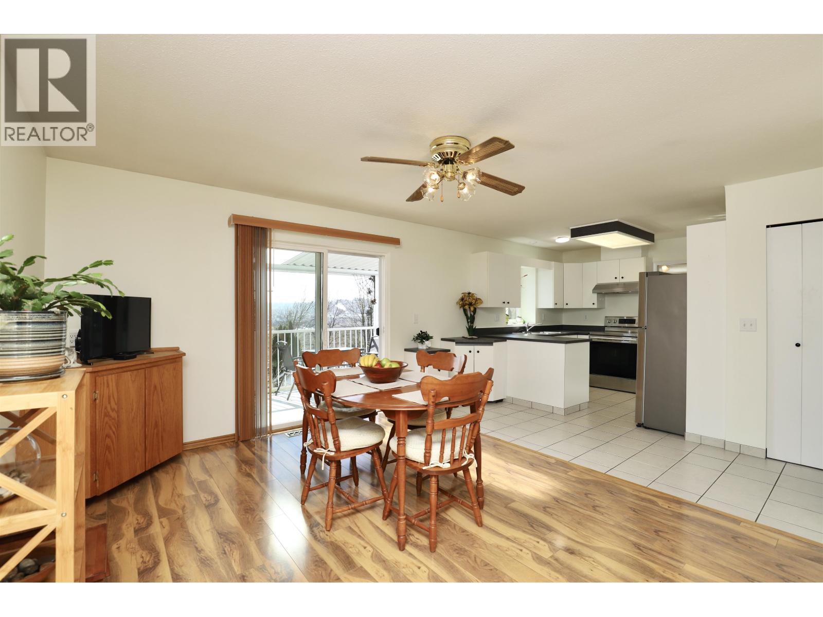 93 Warrick Street, Coquitlam, British Columbia  V3K 5L3 - Photo 5 - R3109807