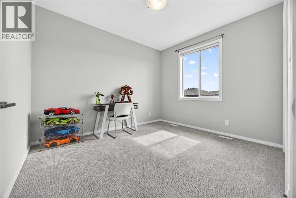 73 Yorkstone Heath SW, Calgary, Alberta  T2X 4S4 - Photo 34 - A2299650