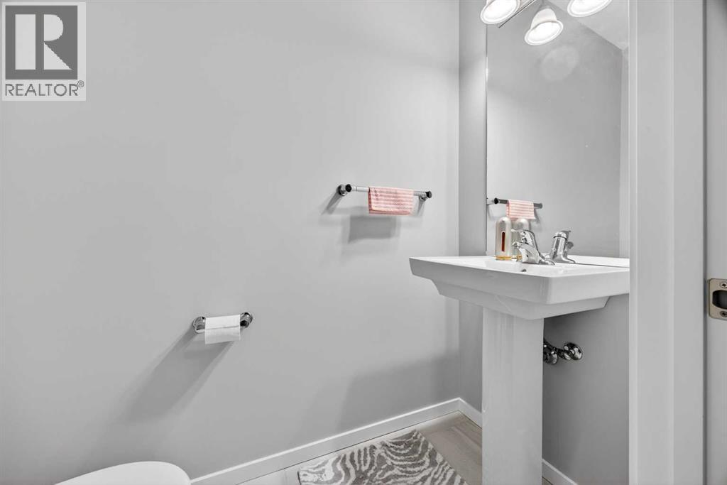 73 Yorkstone Heath SW, Calgary, Alberta  T2X 4S4 - Photo 21 - A2299650