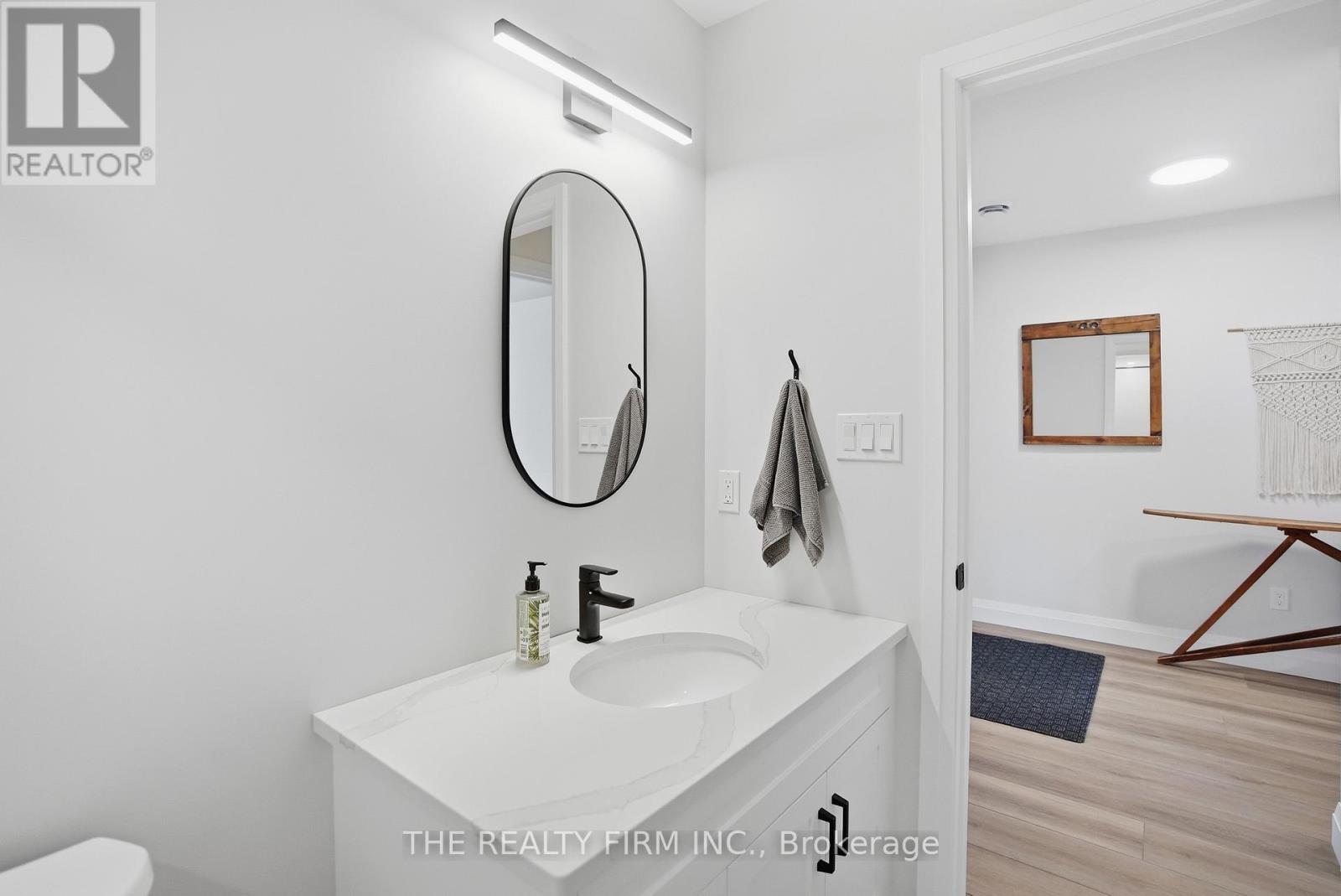 141 Victoria Avenue E, South Huron, Ontario  N0M 1M0 - Photo 33 - X12984908