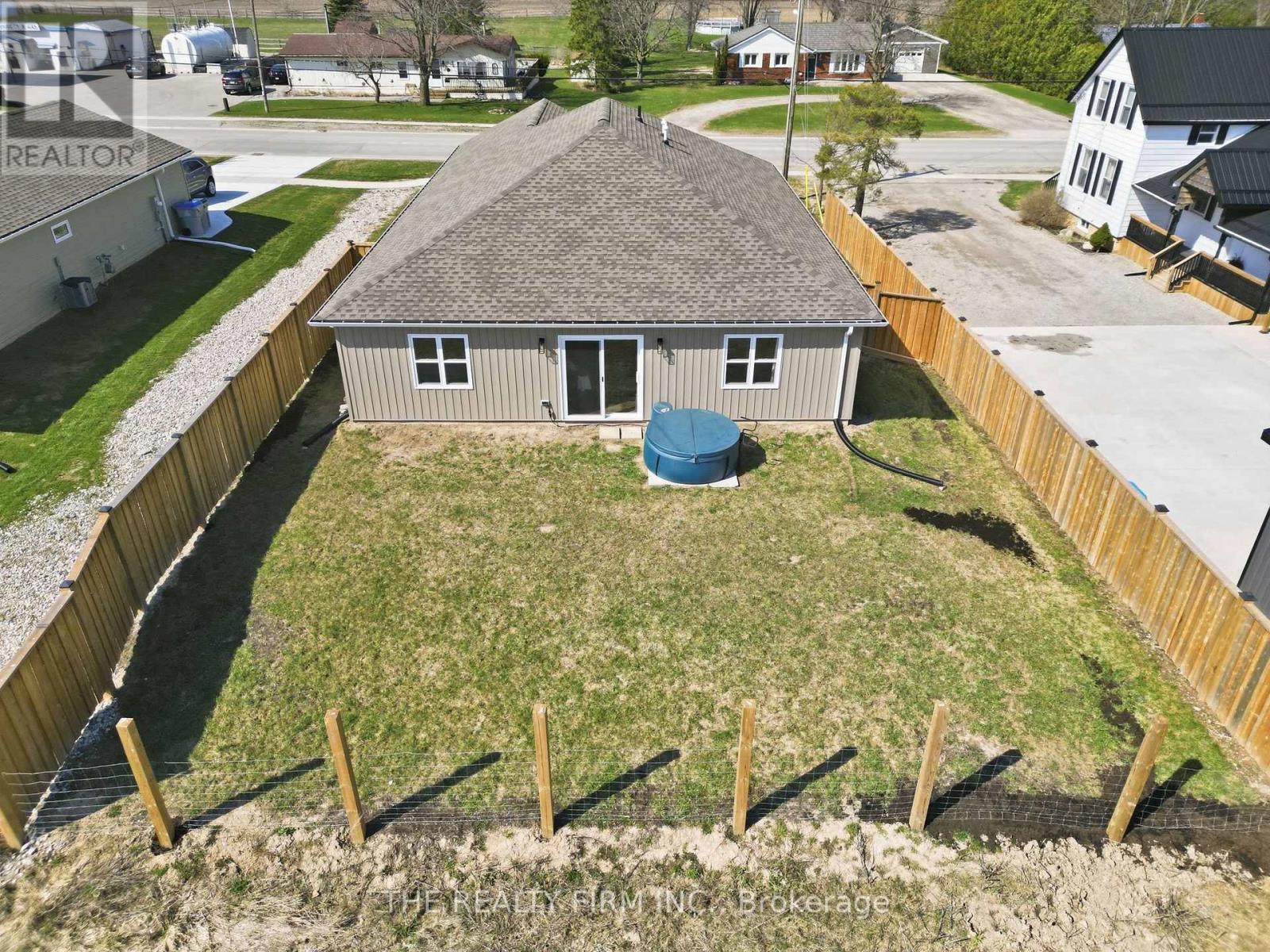 141 Victoria Avenue E, South Huron, Ontario  N0M 1M0 - Photo 48 - X12984908