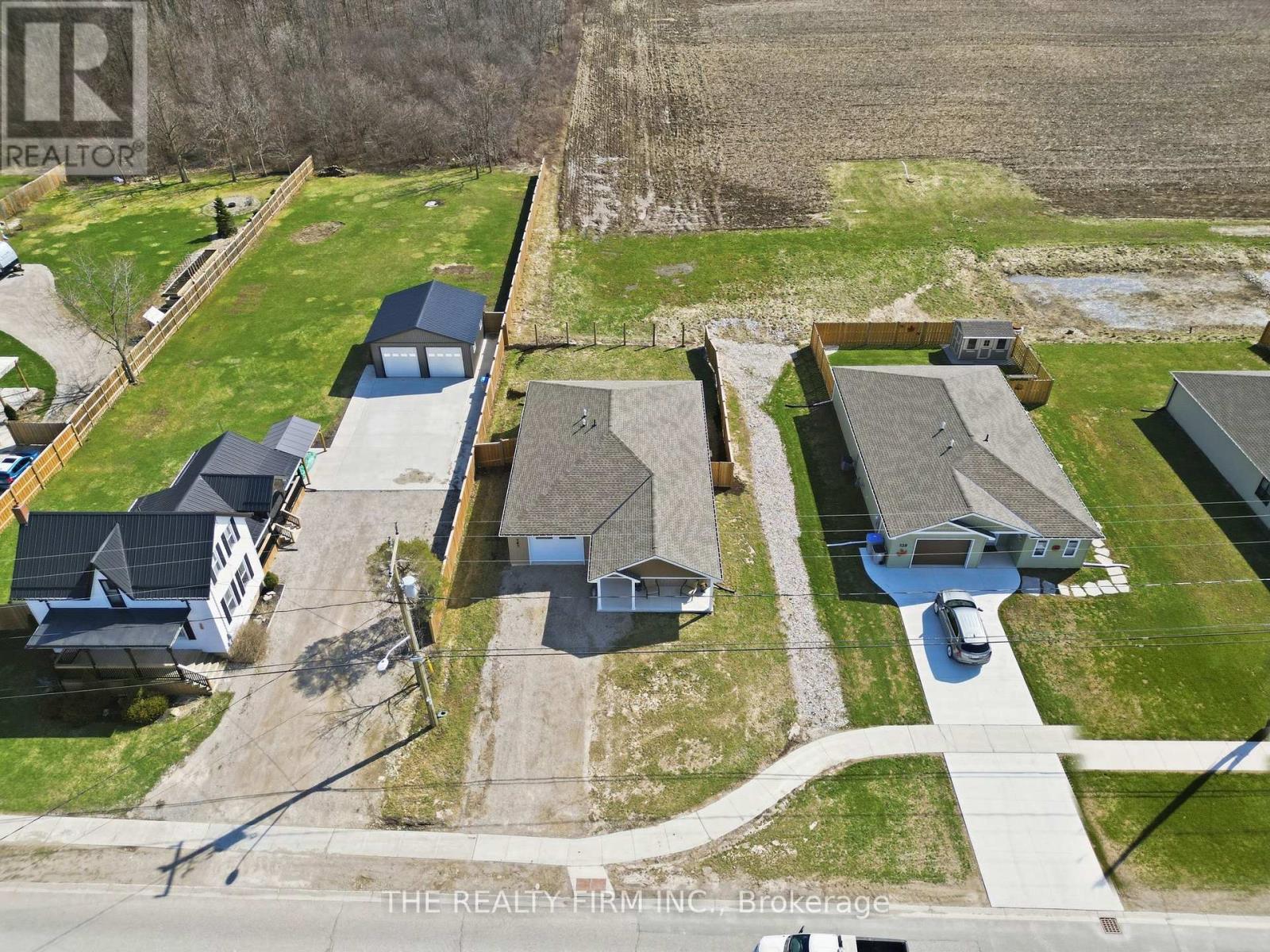 141 Victoria Avenue E, South Huron, Ontario  N0M 1M0 - Photo 50 - X12984908