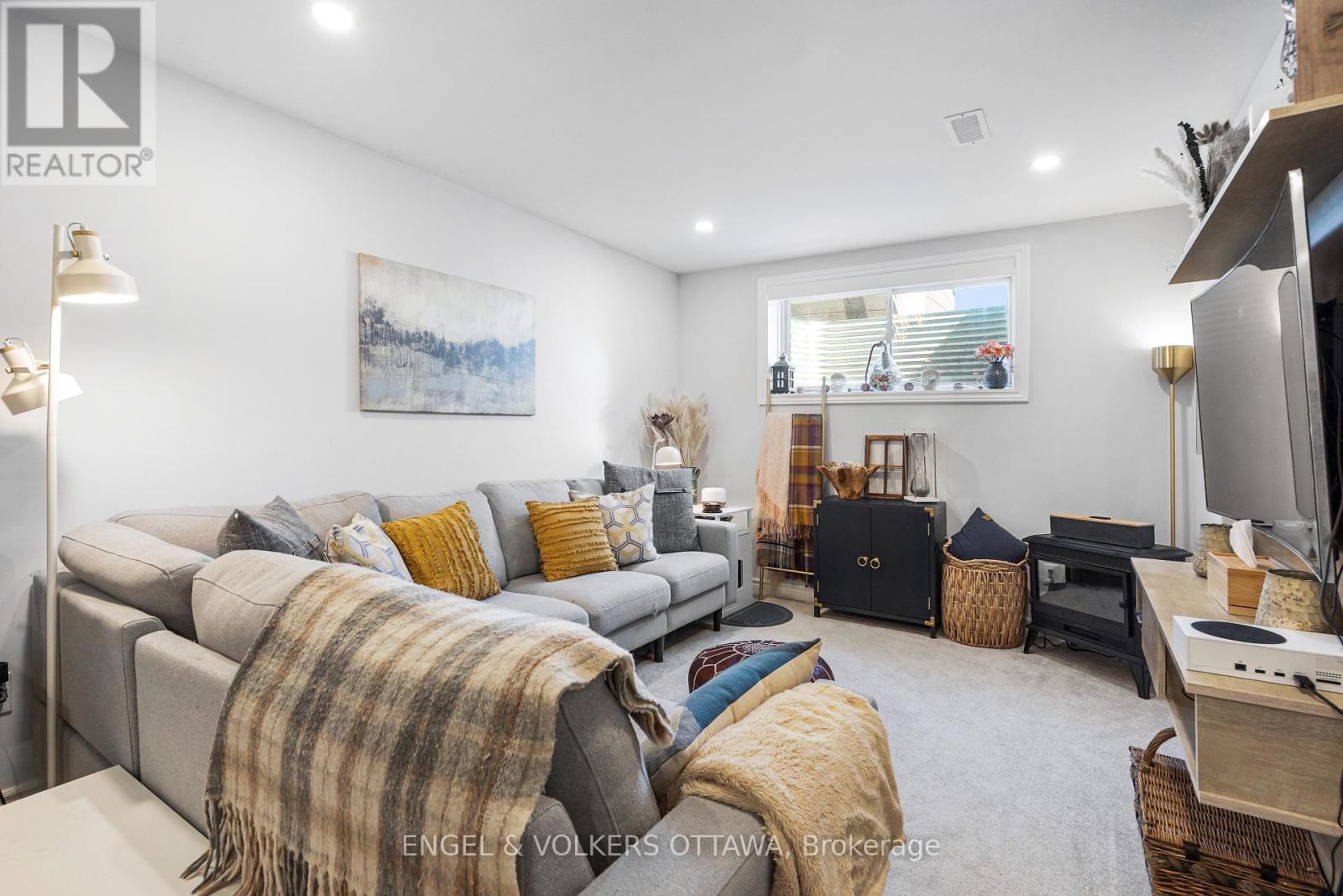 740 Miikana Road, Ottawa, Ontario  K1X 0H6 - Photo 39 - X12984820