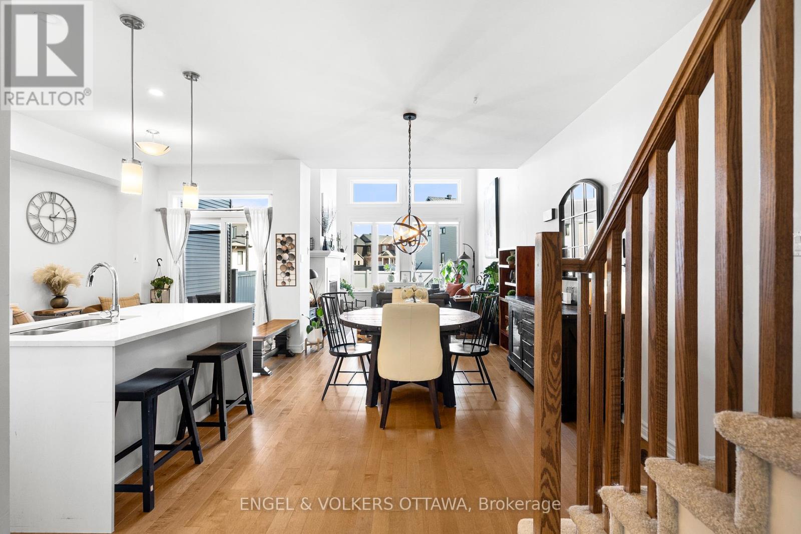 740 Miikana Road, Ottawa, Ontario  K1X 0H6 - Photo 6 - X12984820