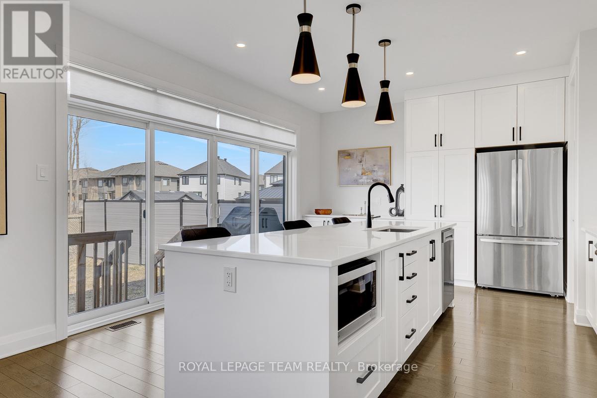 949 Atrium Ridge, Ottawa, Ontario  K4M 0P3 - Photo 16 - X12984852