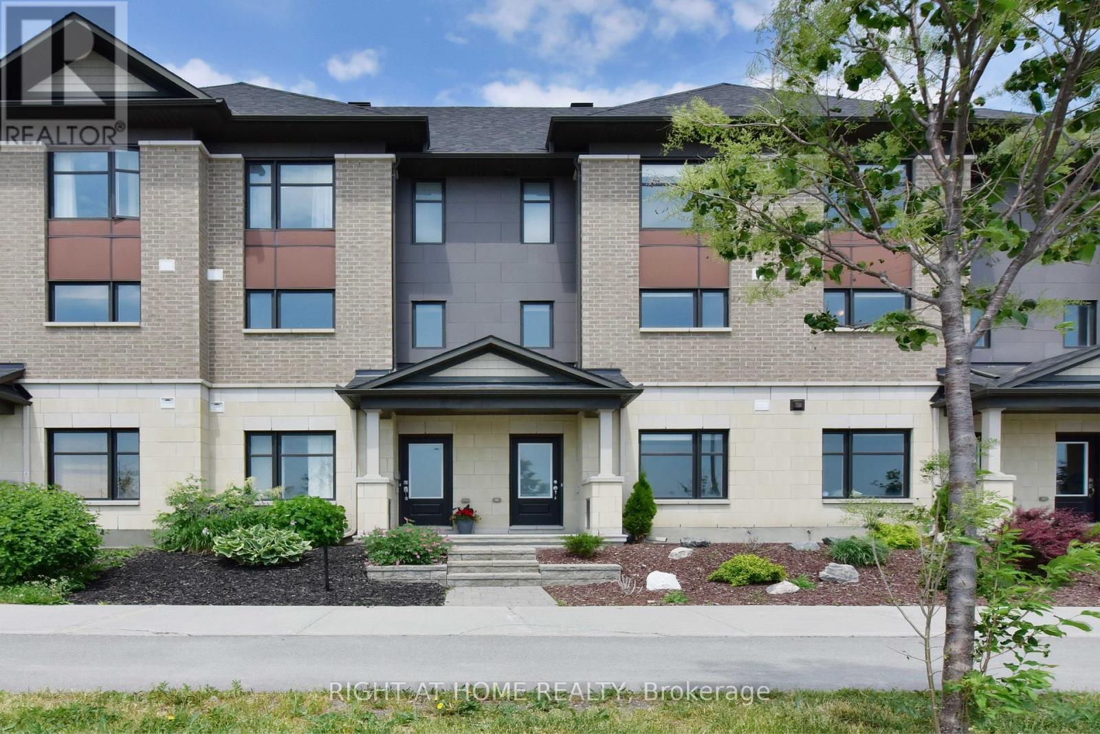 520 SILVERTIP LANE, Ottawa, Ontario