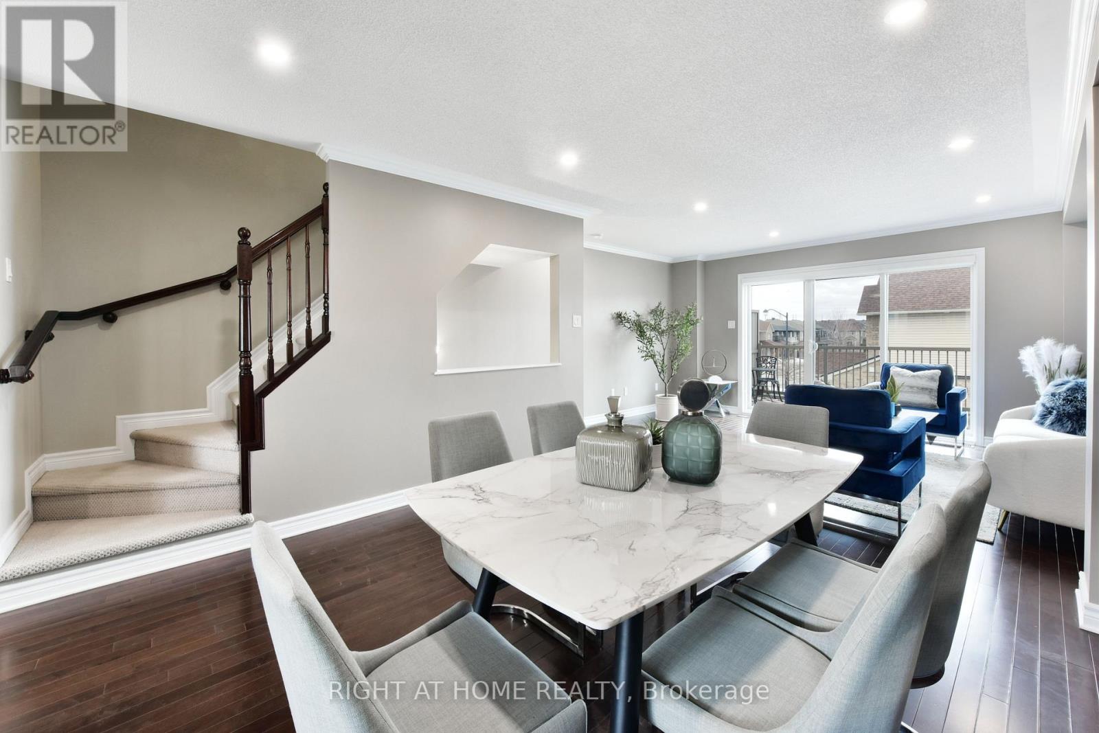 520 Silvertip Lane, Ottawa, Ontario  K2T 0H7 - Photo 15 - X12984862