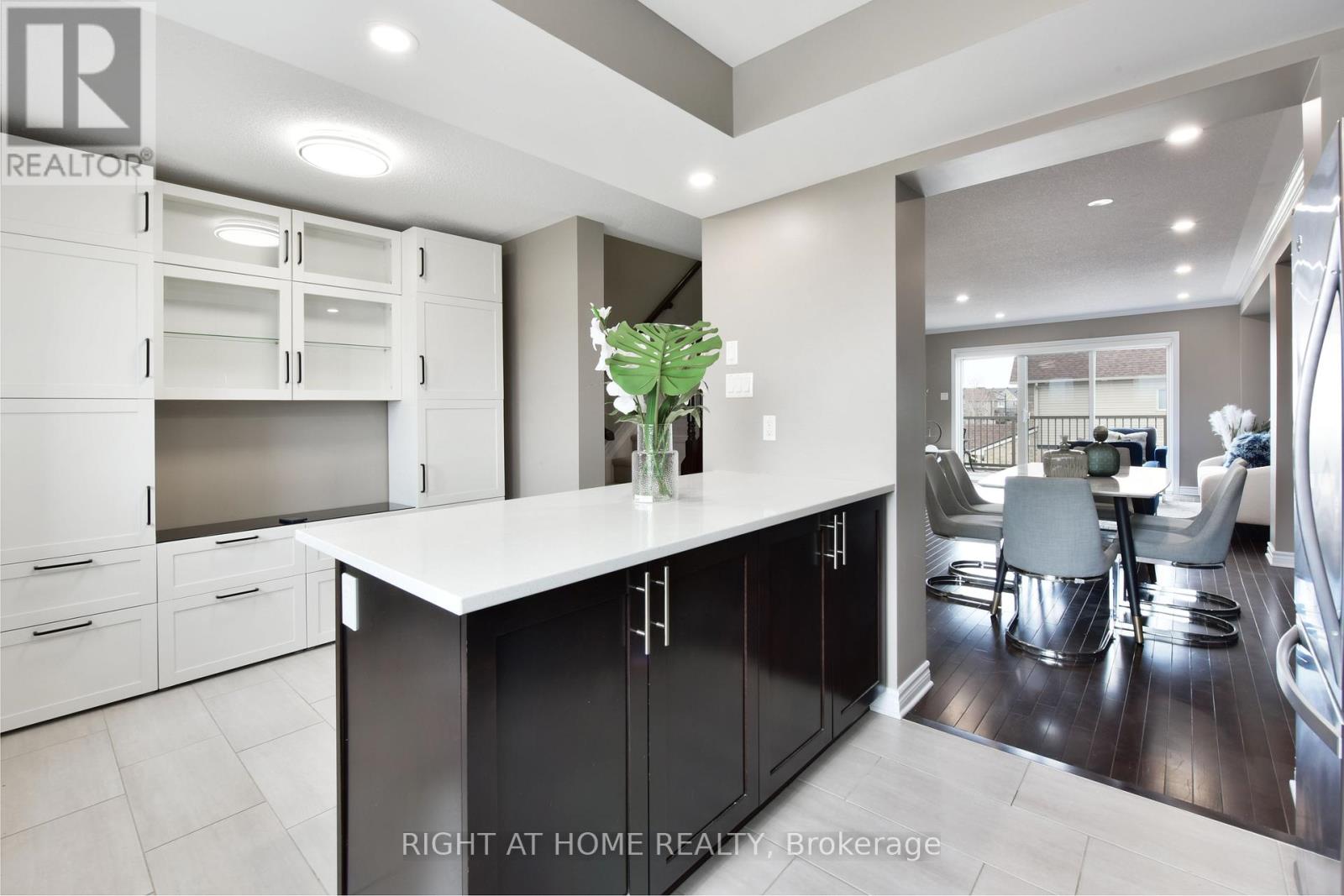 520 Silvertip Lane, Ottawa, Ontario  K2T 0H7 - Photo 20 - X12984862