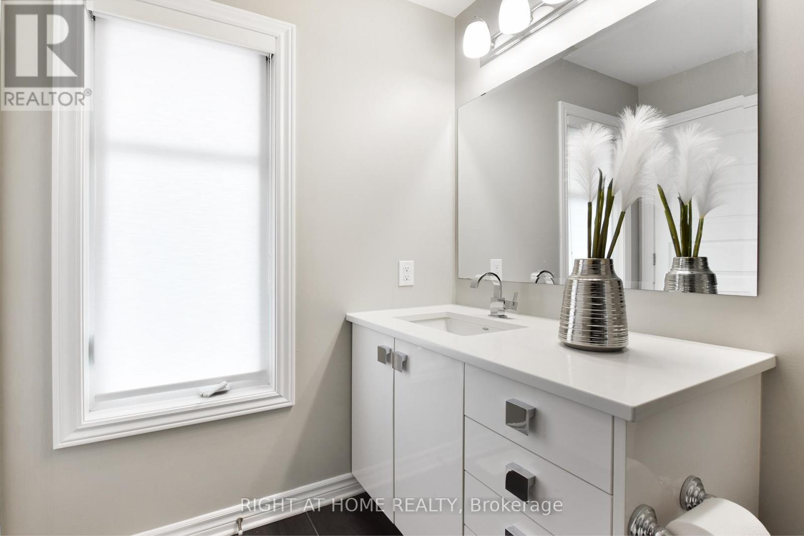 520 Silvertip Lane, Ottawa, Ontario  K2T 0H7 - Photo 26 - X12984862