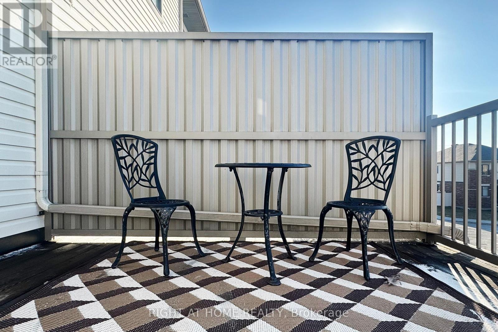 520 Silvertip Lane, Ottawa, Ontario  K2T 0H7 - Photo 32 - X12984862