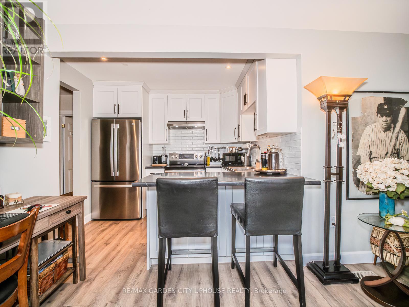 190 First Street Louth Street, St. Catharines, Ontario  L2S 0A6 - Photo 16 - X12984916